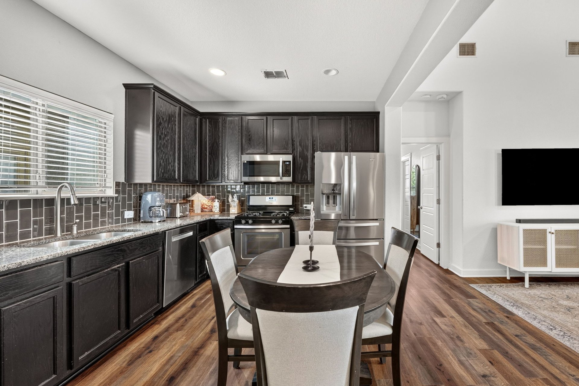 2101 Rivers Edge Way 