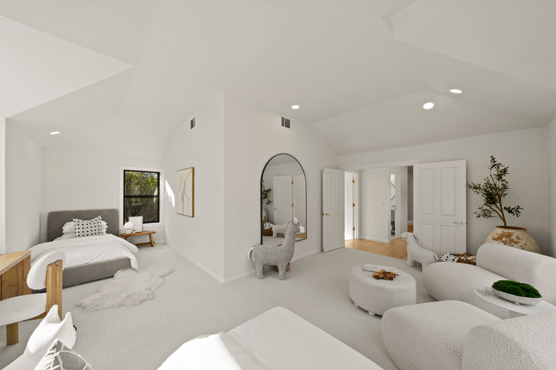 23 Wood Acres Ct
