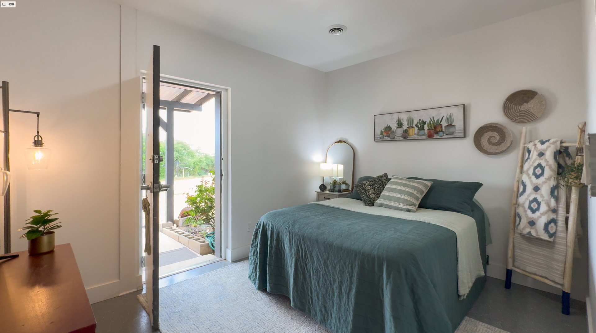 Unique Residential/Commercial Property - 180 Henly LOOP