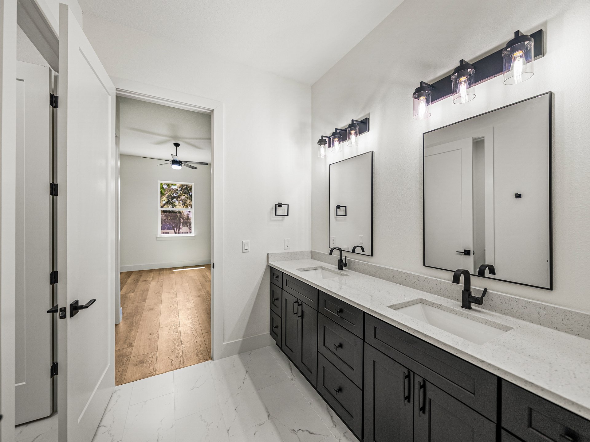 14069 GRANDEUR WAY
