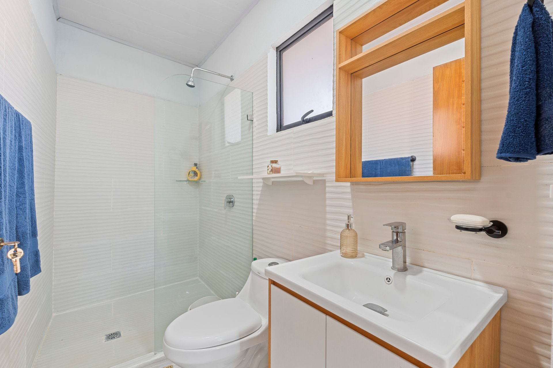 Casa Azul | House & Cabina For Sale Near Tamarindo!