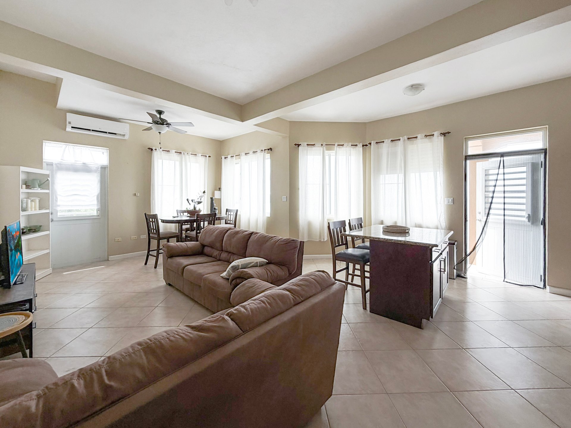1144 Luck Hill 2 Bedroom Property