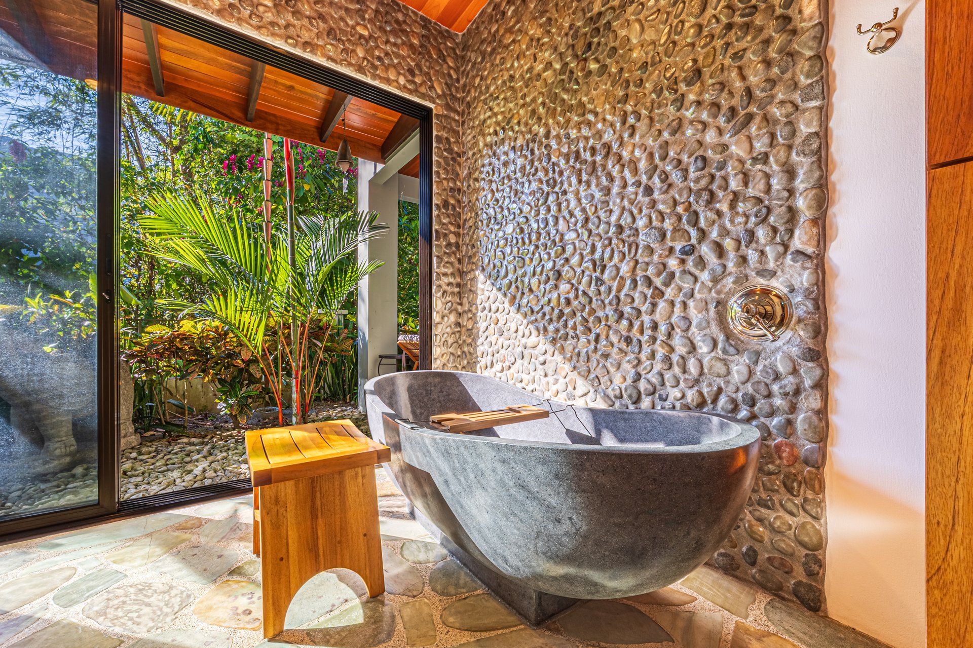 Stunning Waterfall Home + Guest Casita - Cascada Azul