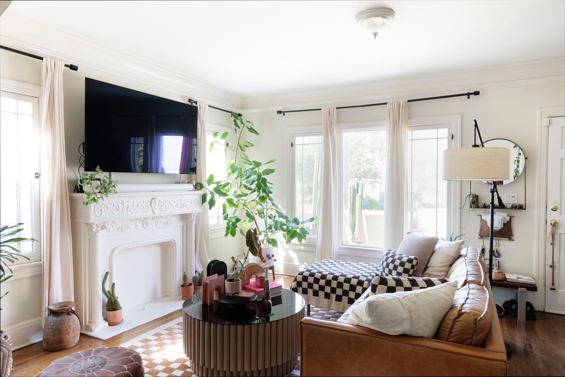 Graciously Updated Side-by-Side Duplex in Tranquil Longwood Highlands