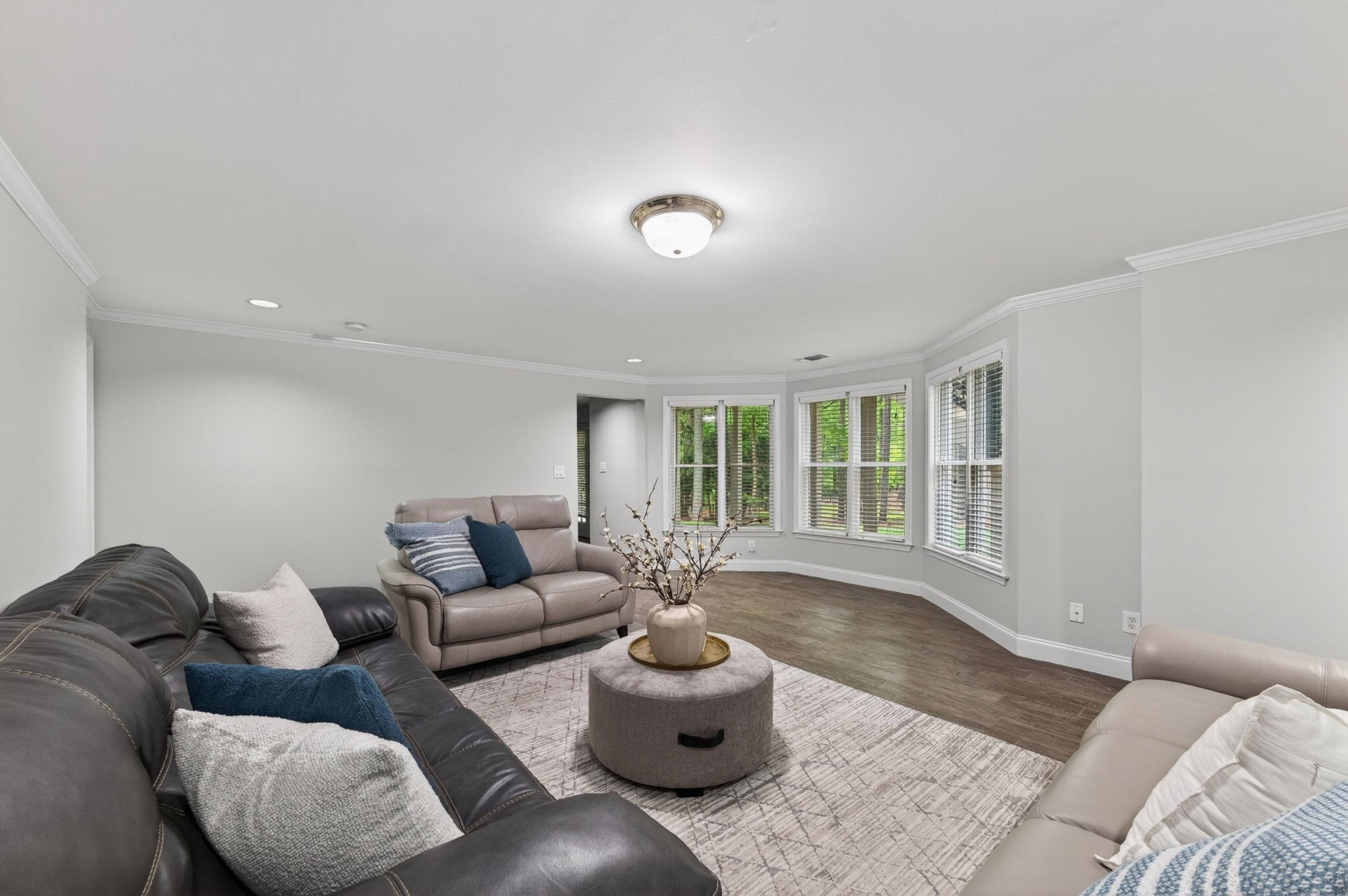 880 Hampton Bluff Drive