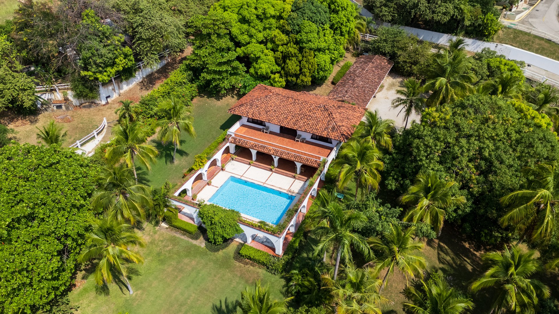 Villa Margarita | Legacy Hacienda-Style Beachfront Estate on Playa Flamingo