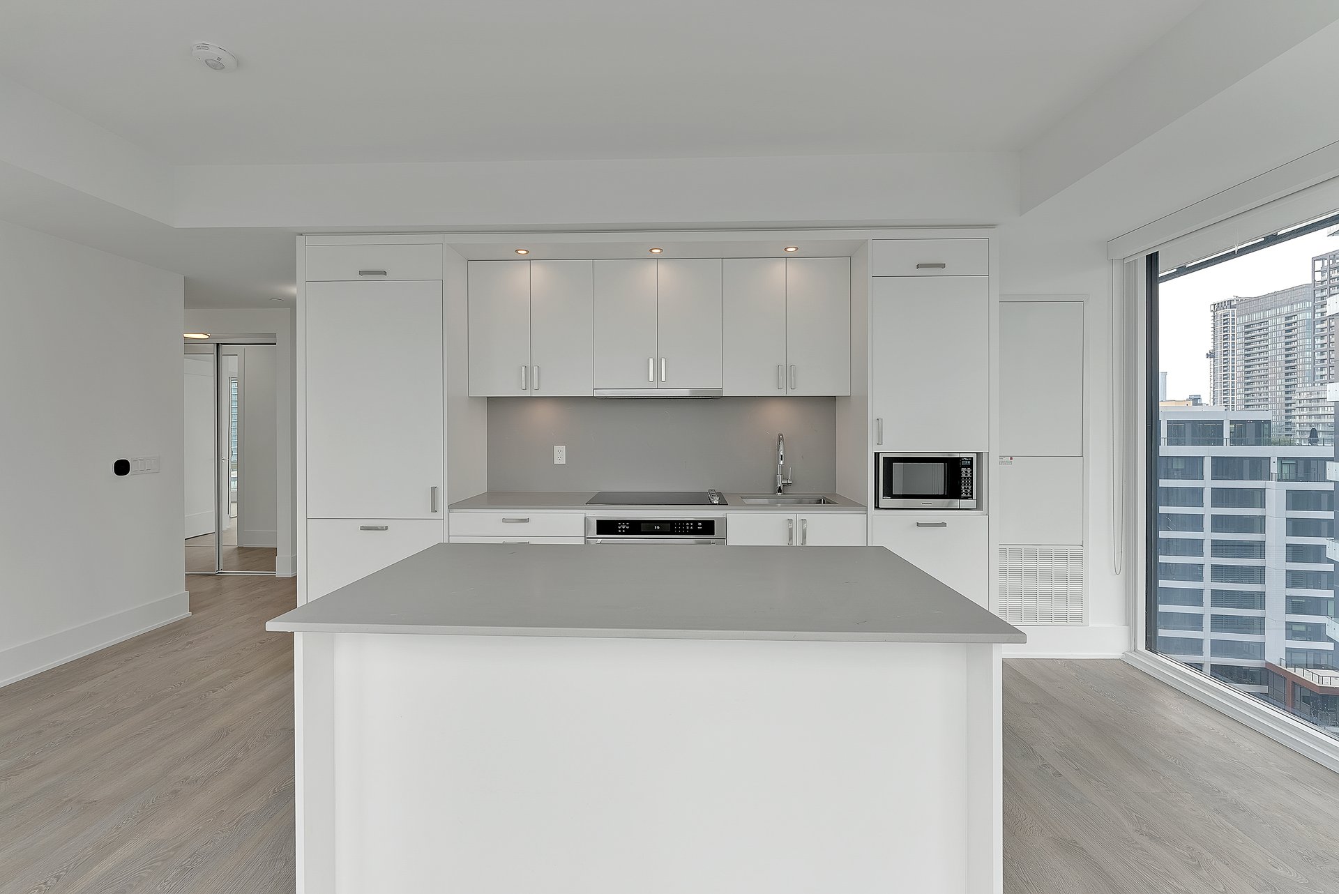 470 Front St W Unit: 1412