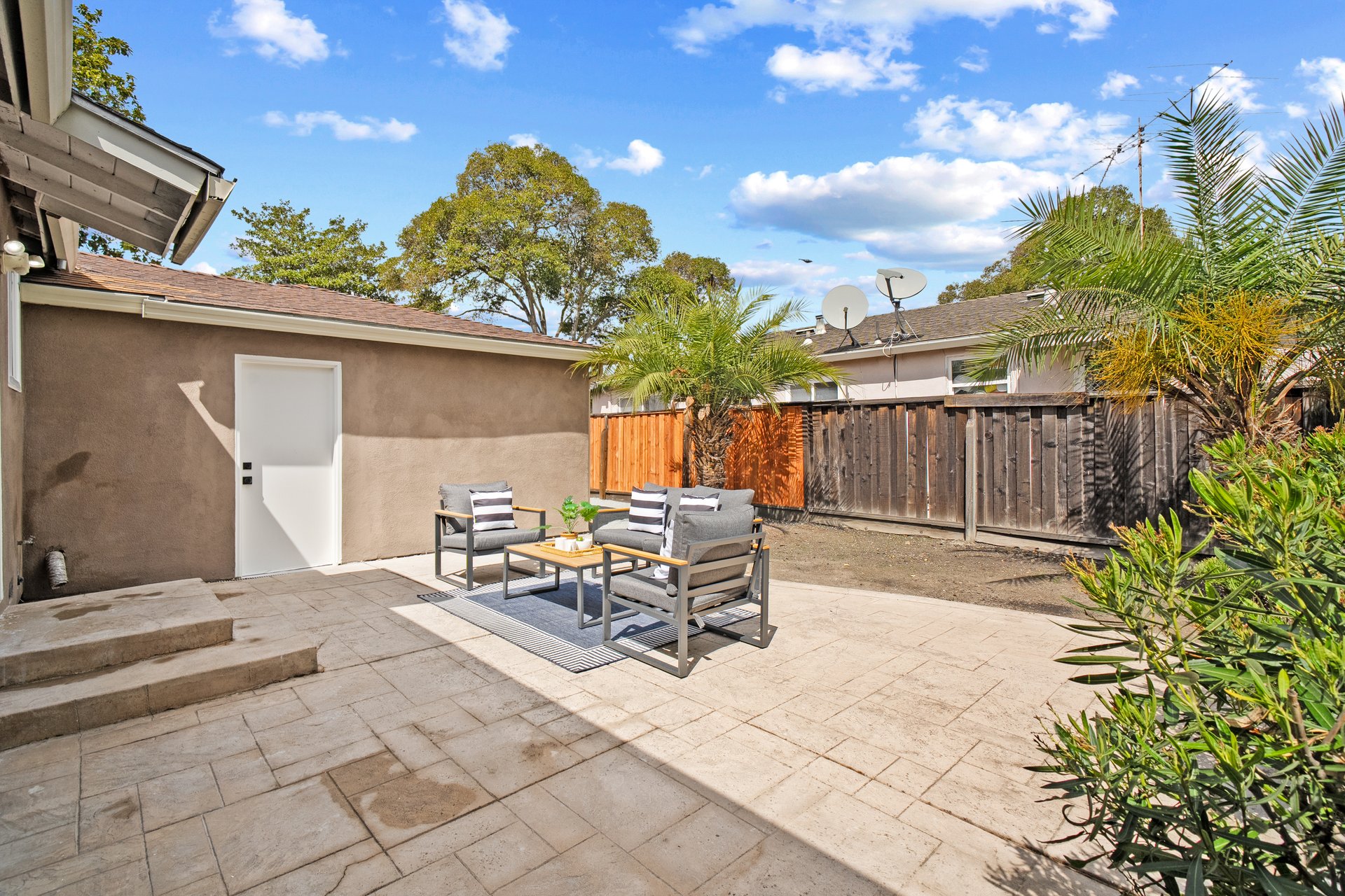 2431 Pilot Knob DR