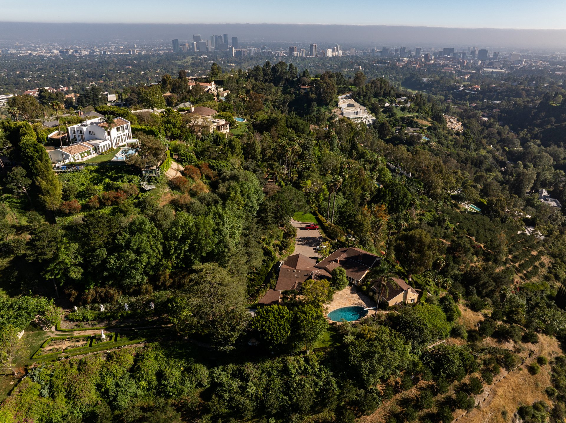 1031 Bel Air Ct