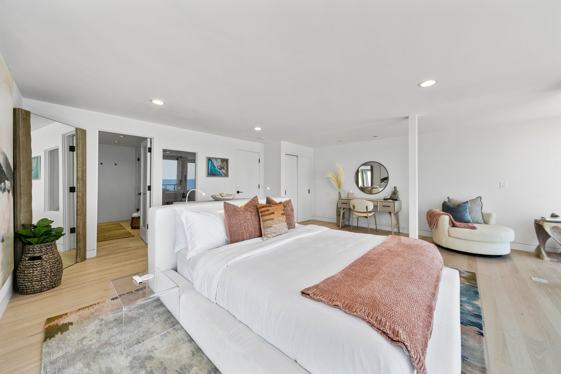 24928 Malibu Rd