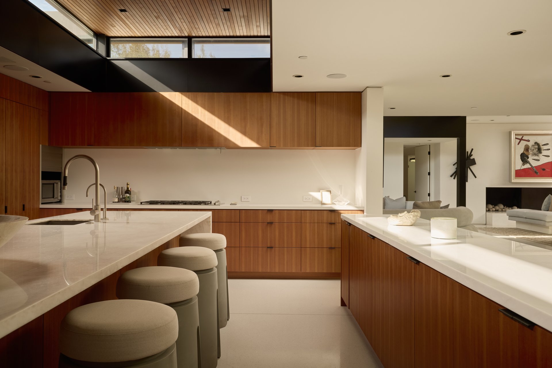 570 Evelyn Pl, Beverly Hills