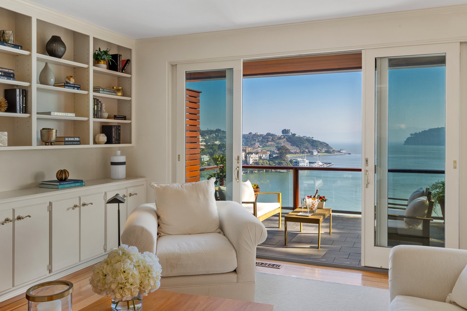 Picturesque Bay Views on Belvedere Island