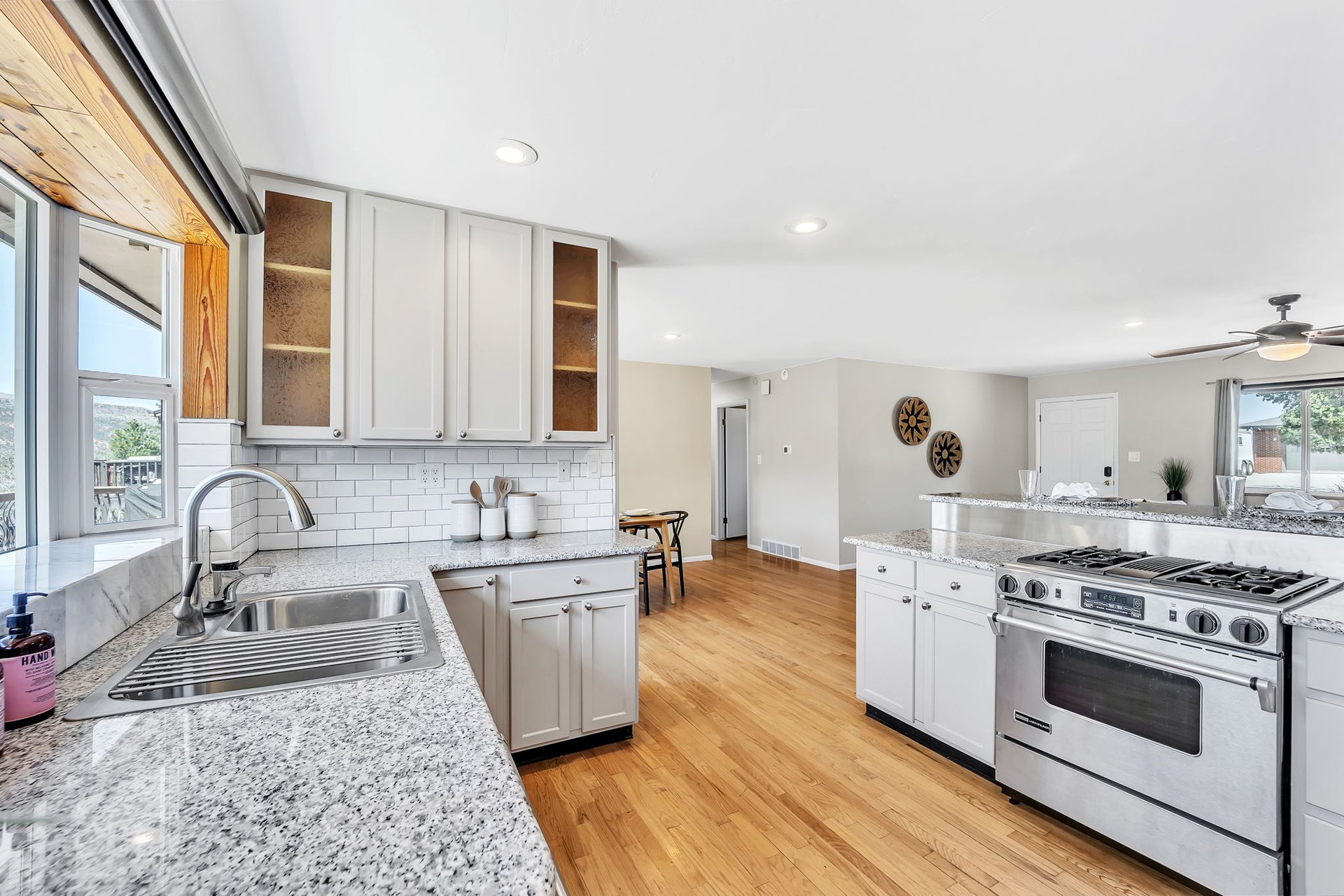 214 Crystal Hills Boulevard