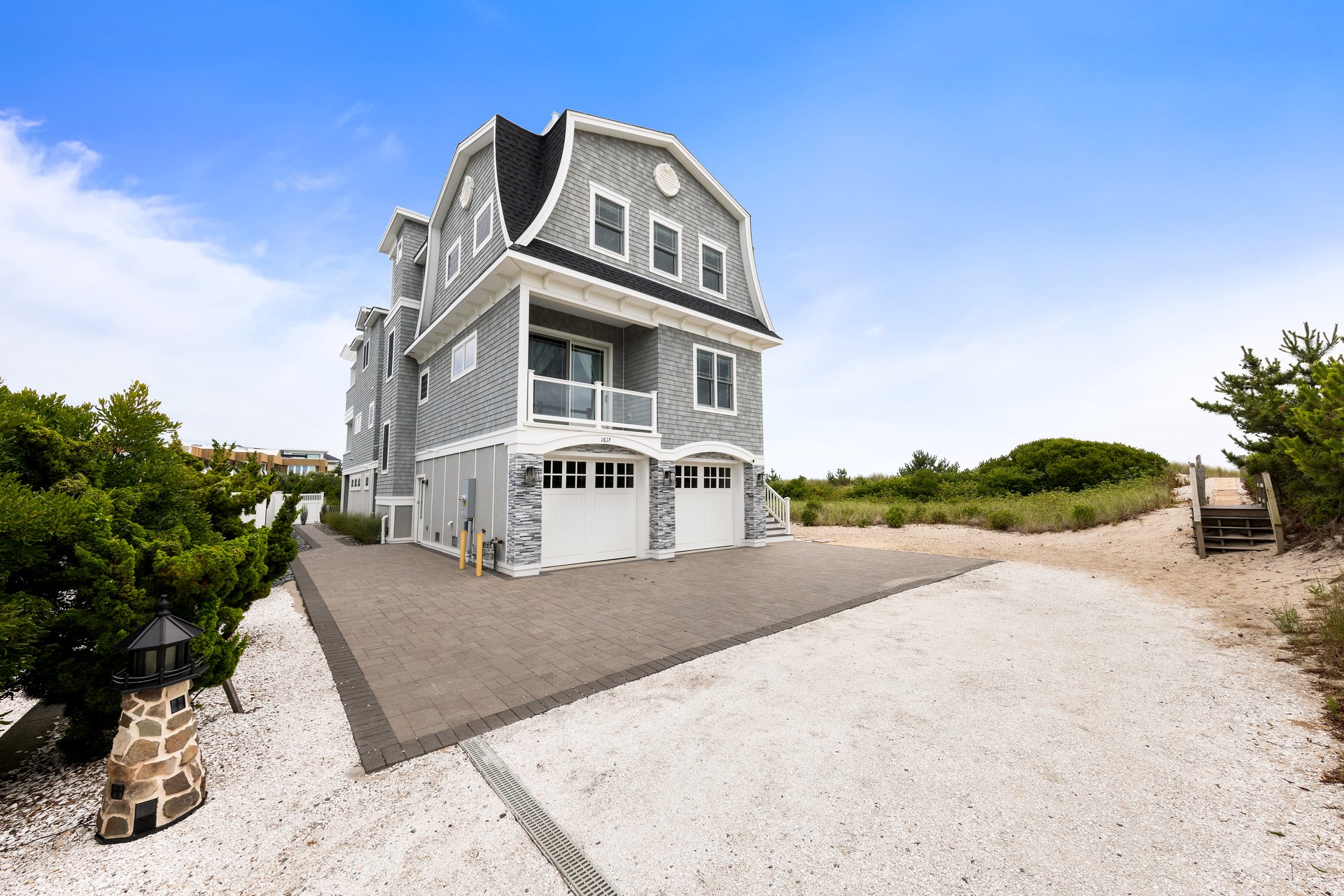 161 F Long Beach Blvd