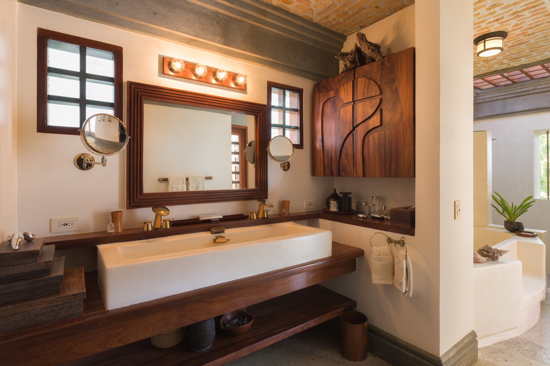 Villa Serena | Oceanfront Luxury in Playa Langosta