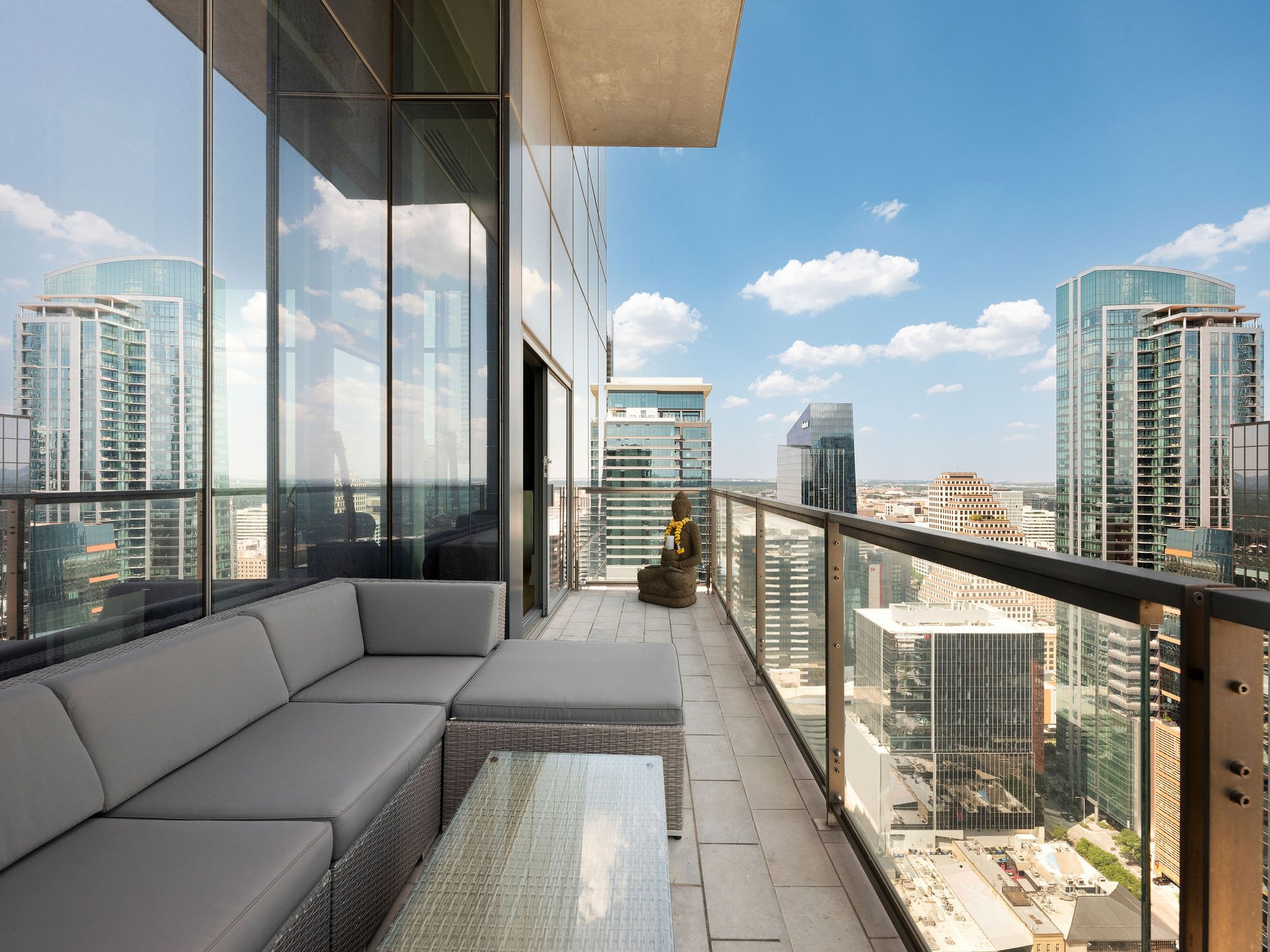 210 Lavaca Street #3504 