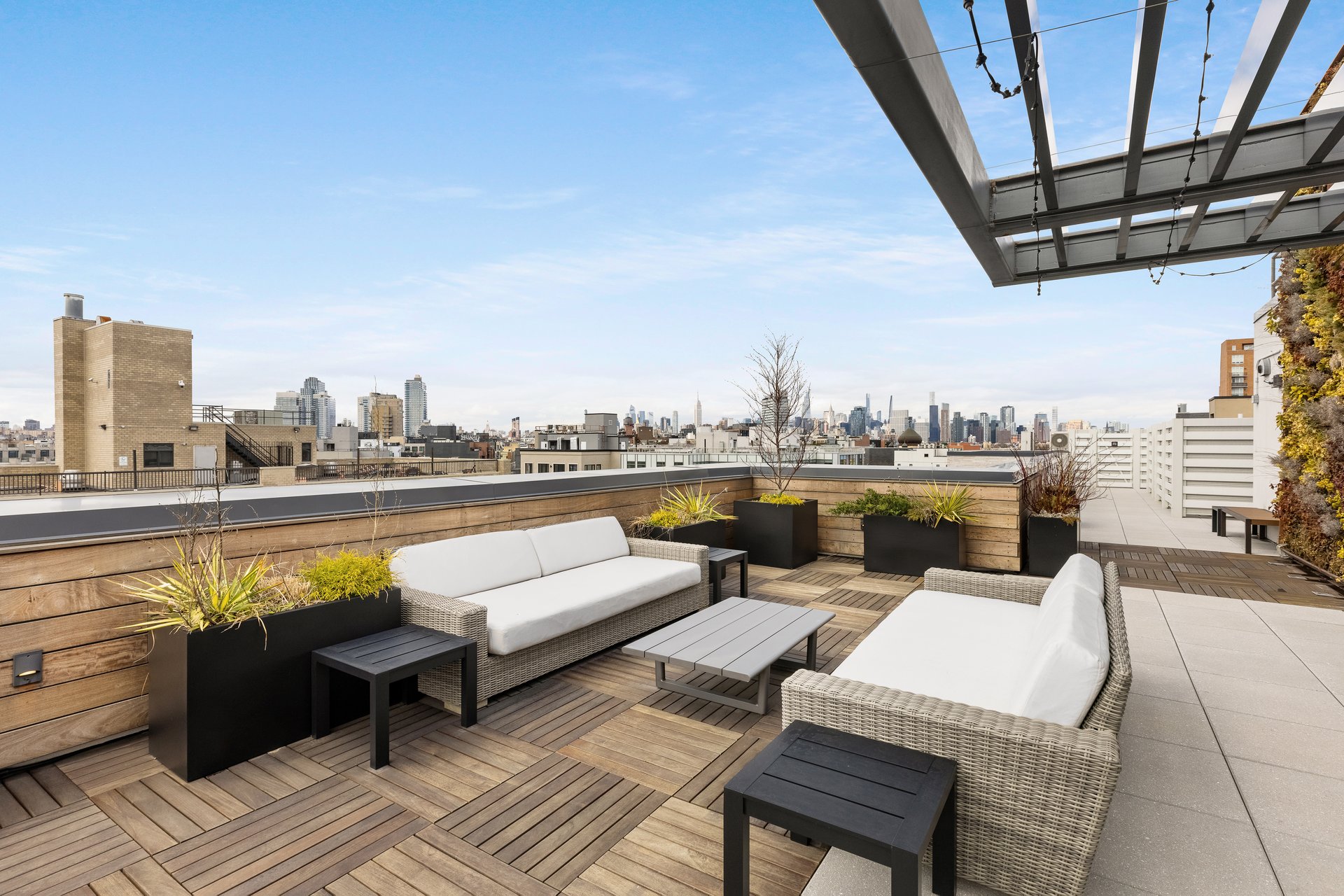 526 Union Avenue 304