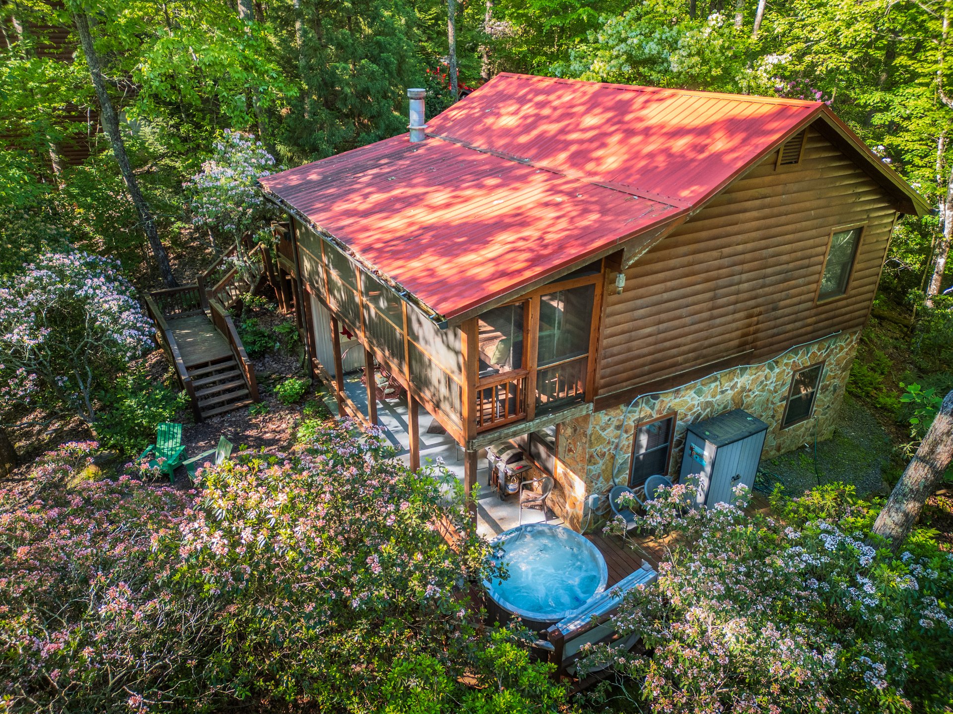 90 Holloway Circle, Blue Ridge, GA 30513