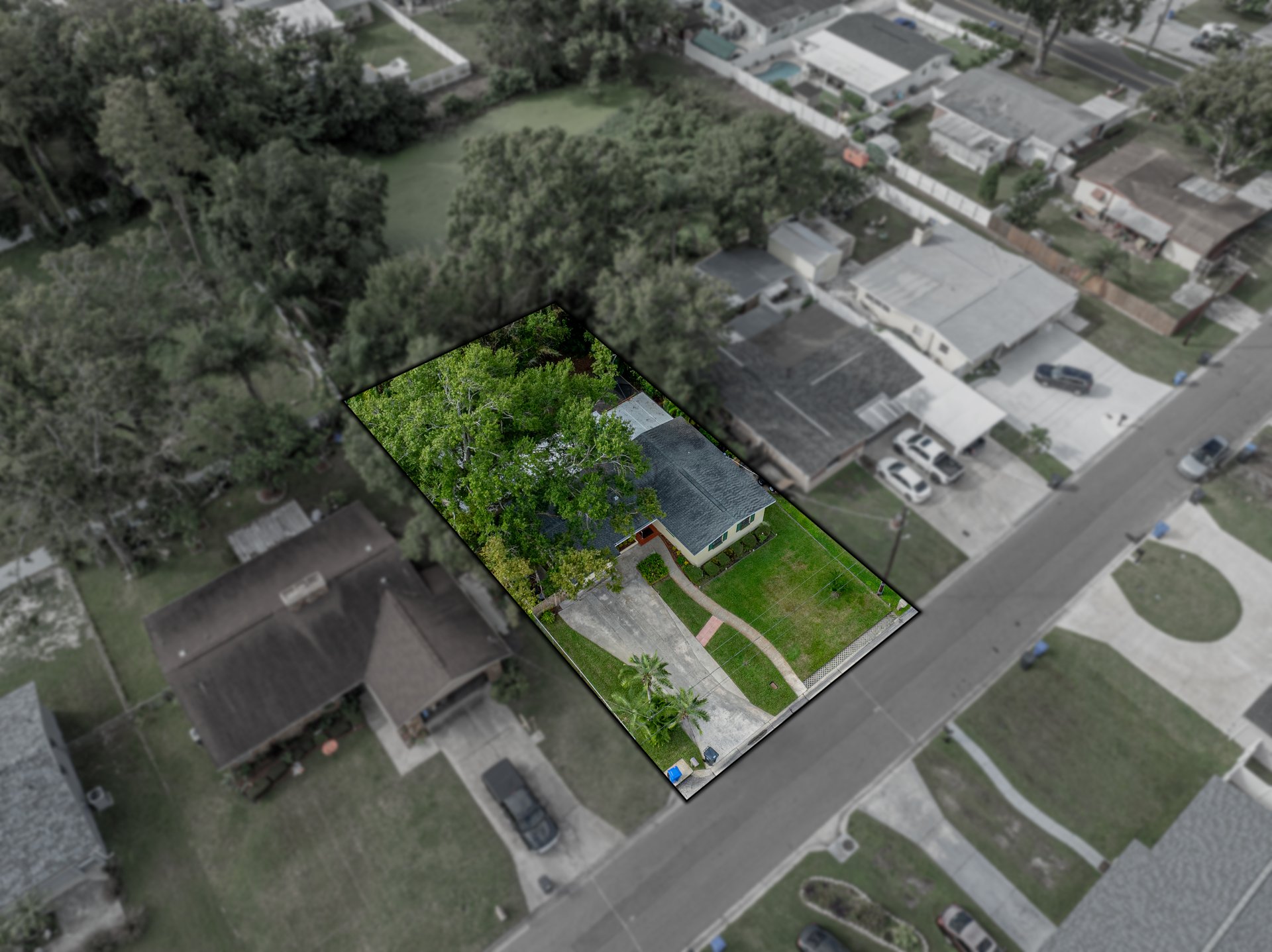 2702 AUBURN AVE W