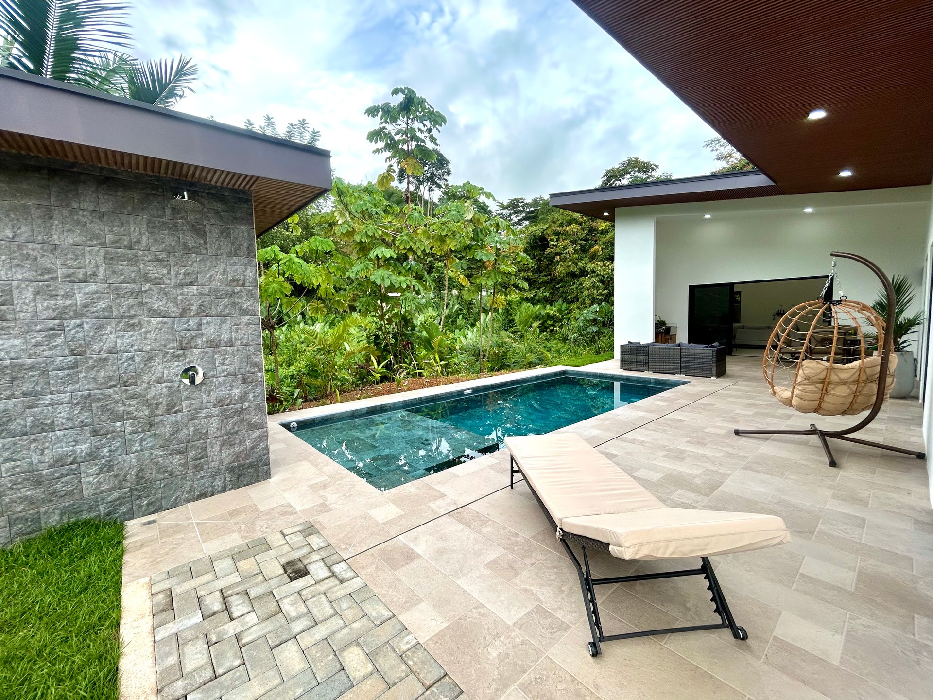 Villa Jardines – 3 Bedrooms, 2 Bathrooms, Brand-New with Pool