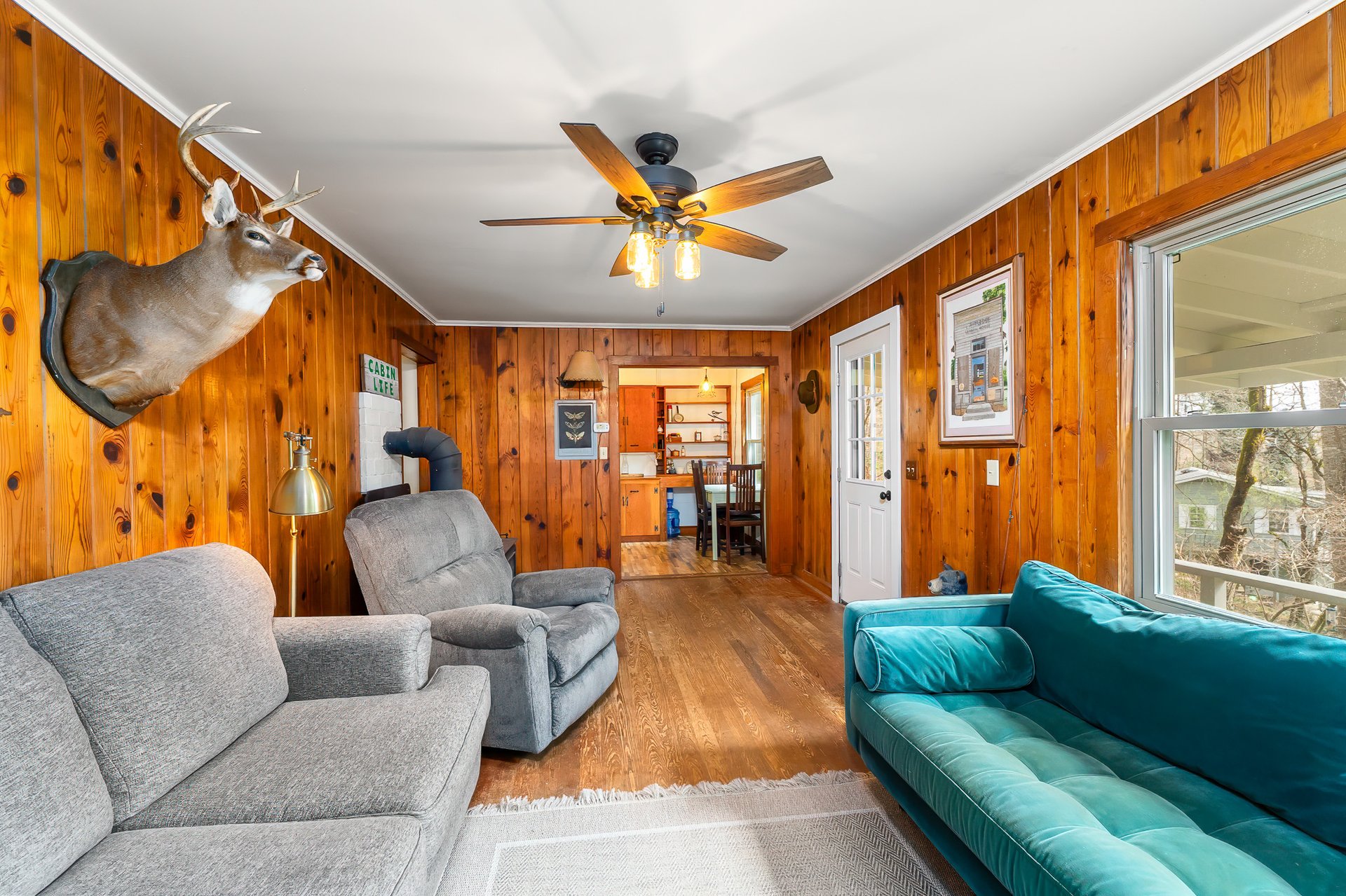 2035 Wayah Rd.