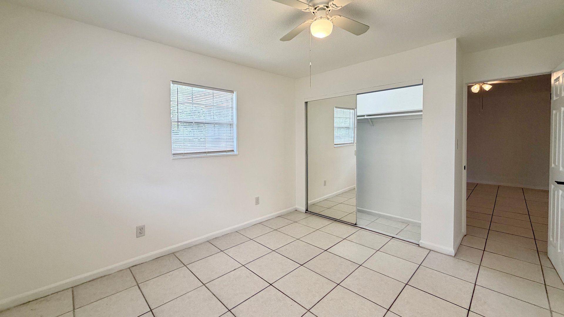 Casselberry Two-Bedroom Unit in Half-Duplex with Private Yard