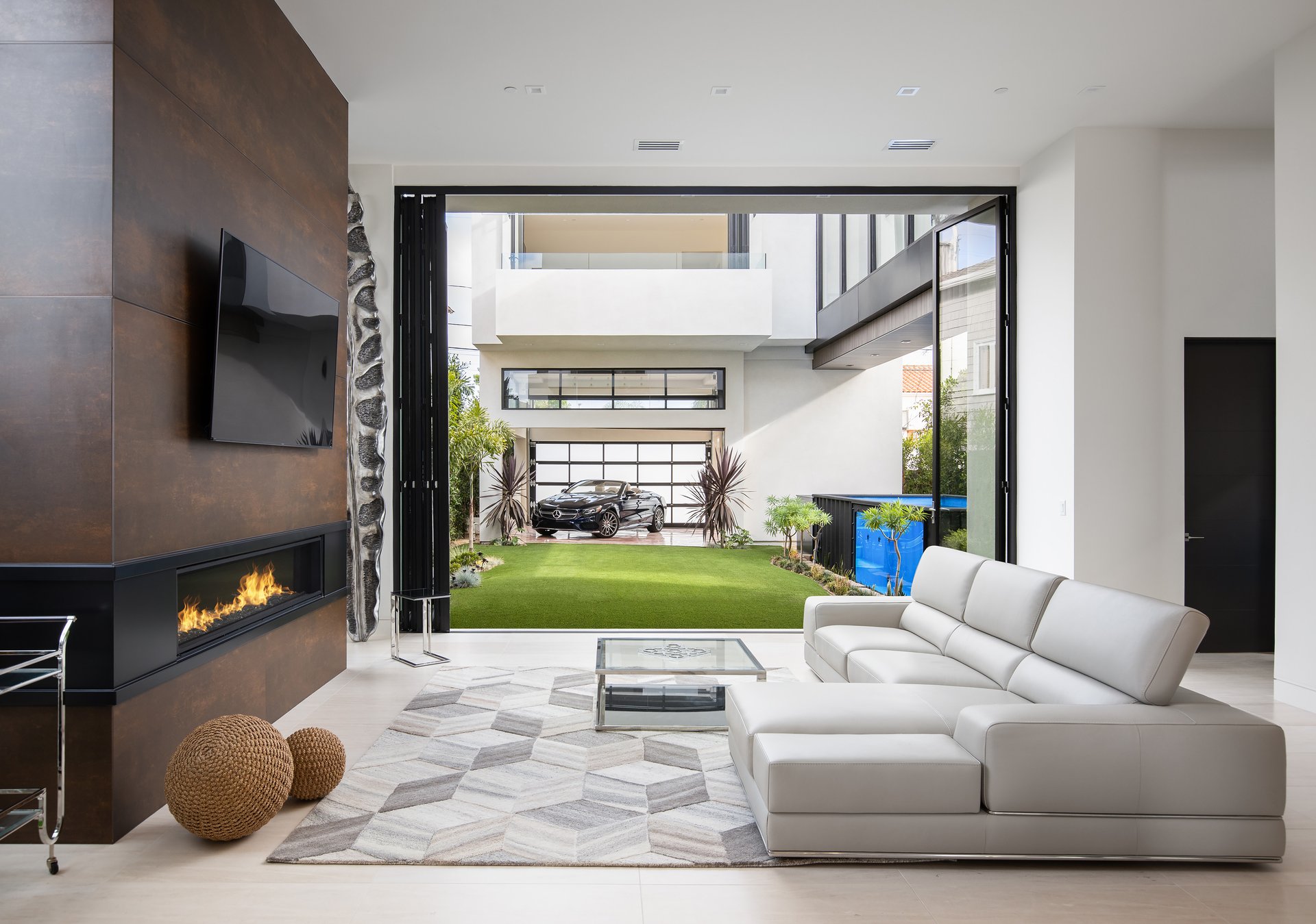 327 Nautilus St
