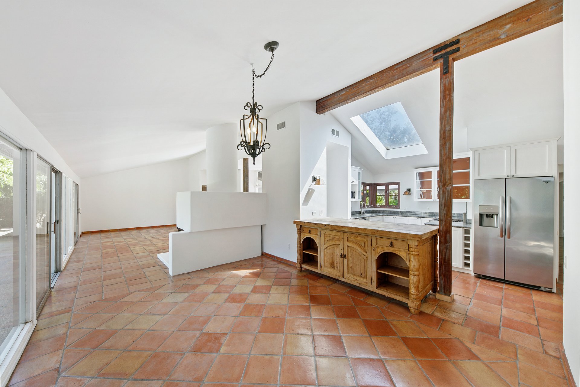 Spacious Malibu West Mid Century