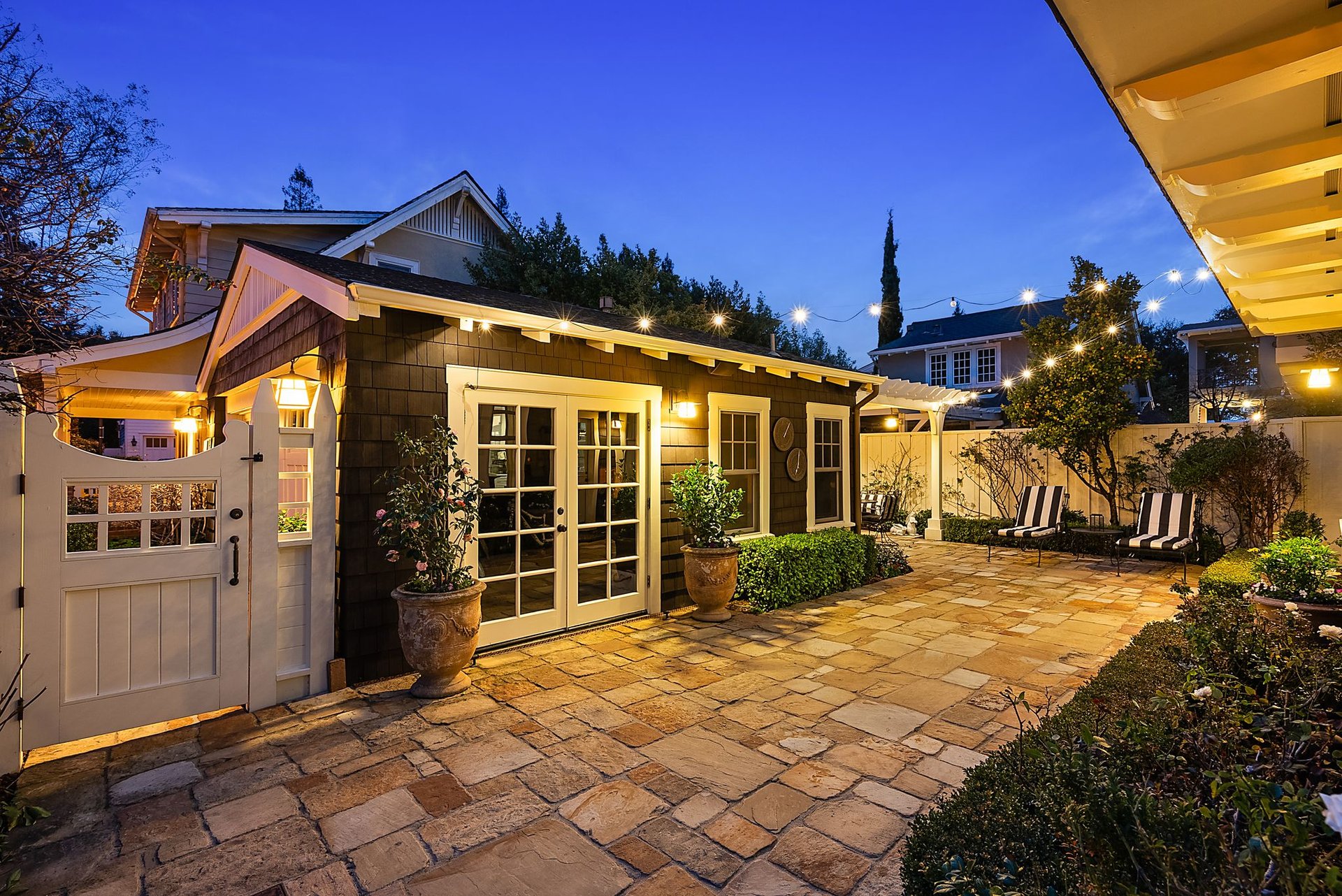 221 Caldwell Avenue