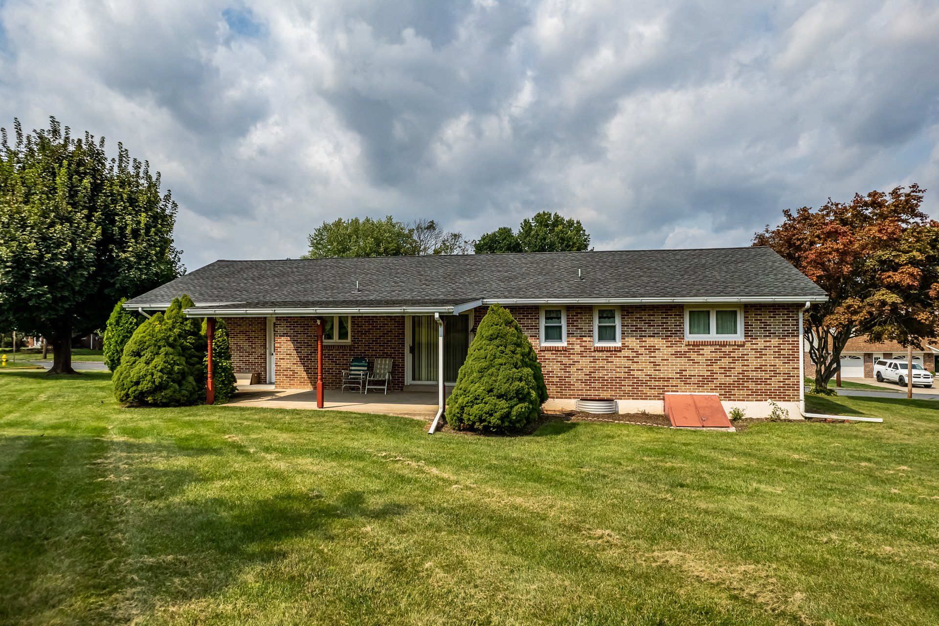 928 Dogwood Lane