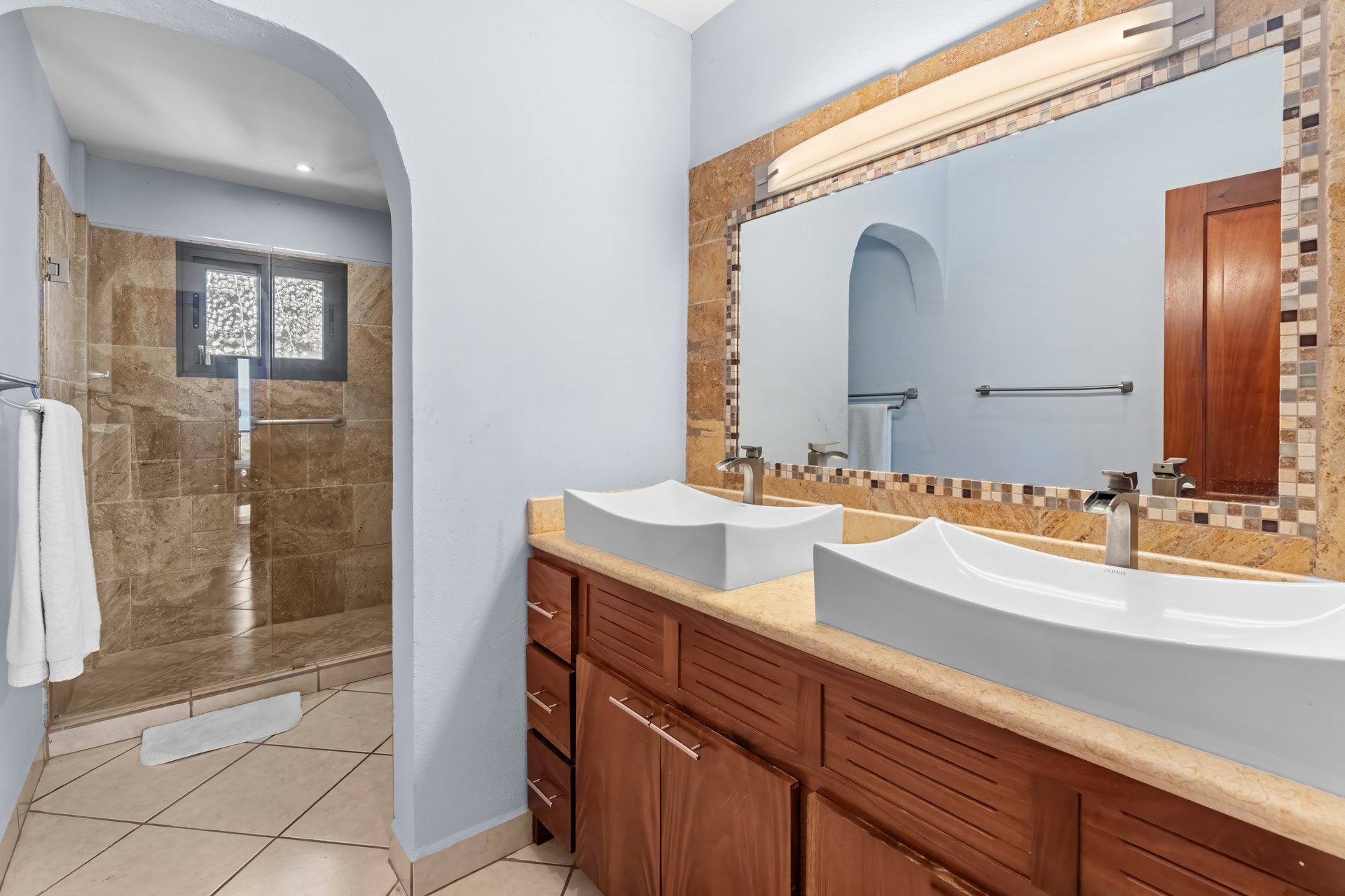 Casa Omega | Ocean View Apartment Complex in Altos de Flamingo