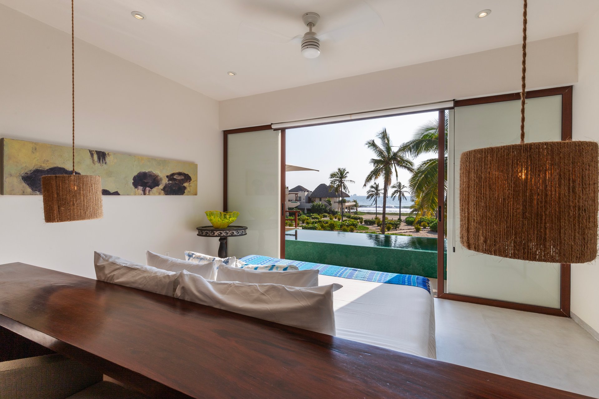 Marea Beachfront Villa H48