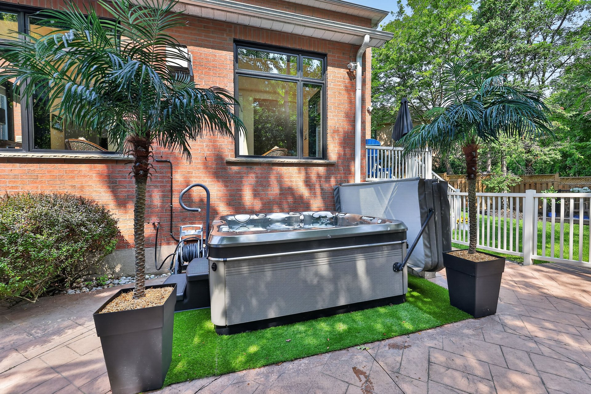 324 Oakridge Court, Oakville