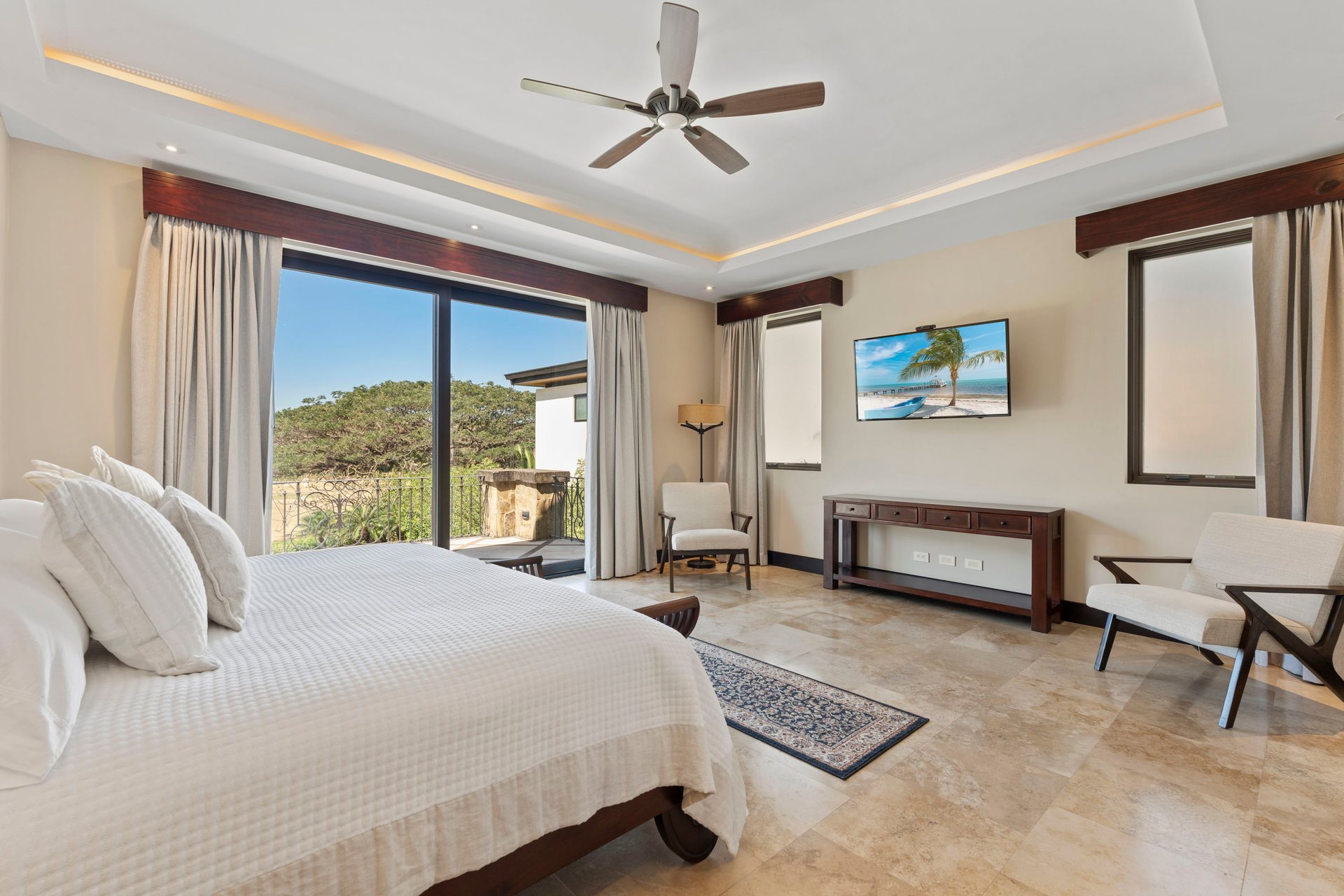 La Dulce Vida 7 | Exclusive 5-Bedroom Mansion in La Dulce Vida, Hacienda Pinilla. Unmatched Elegance & Privacy