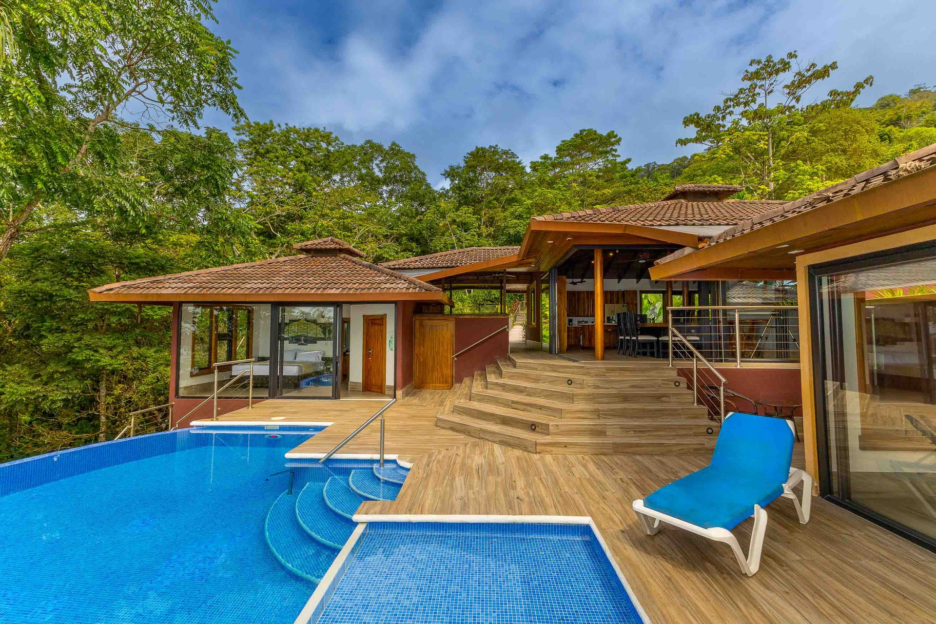 Rental Income Producer Casa Perezoso Lavish Estate With Ocean Views