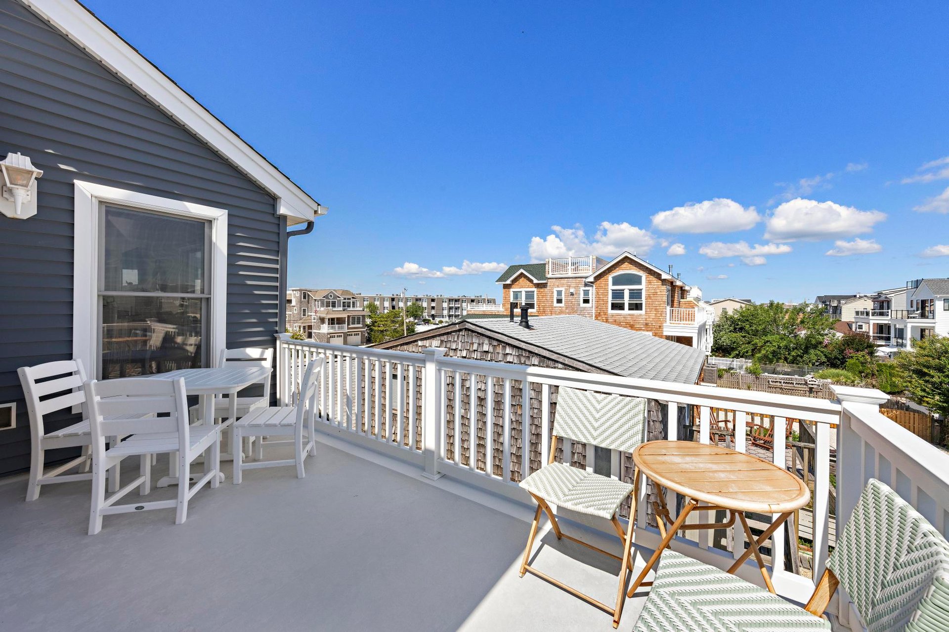 407 B Coral Street 