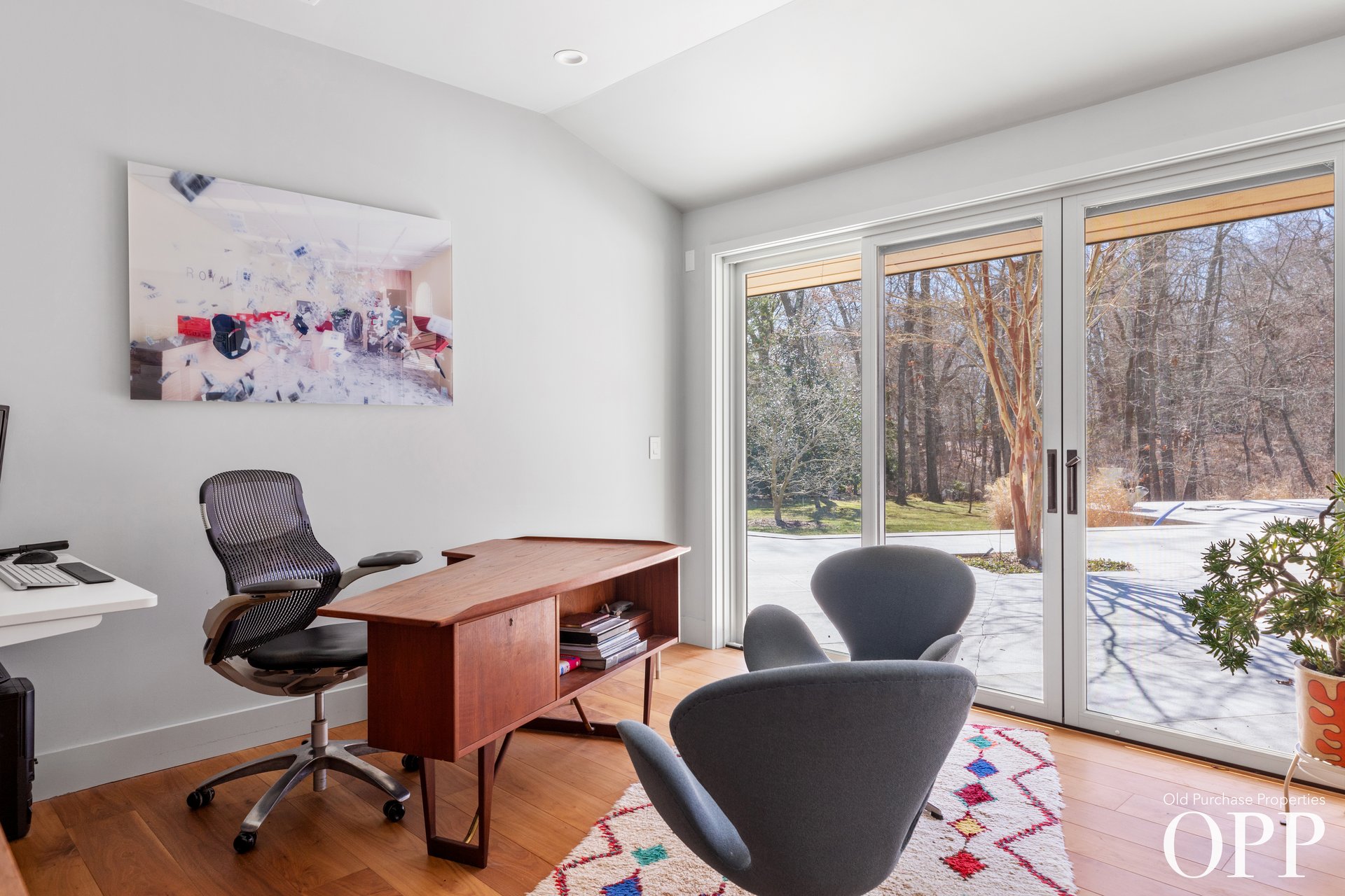 Mid-Century Modern Escape in South Bellport Village