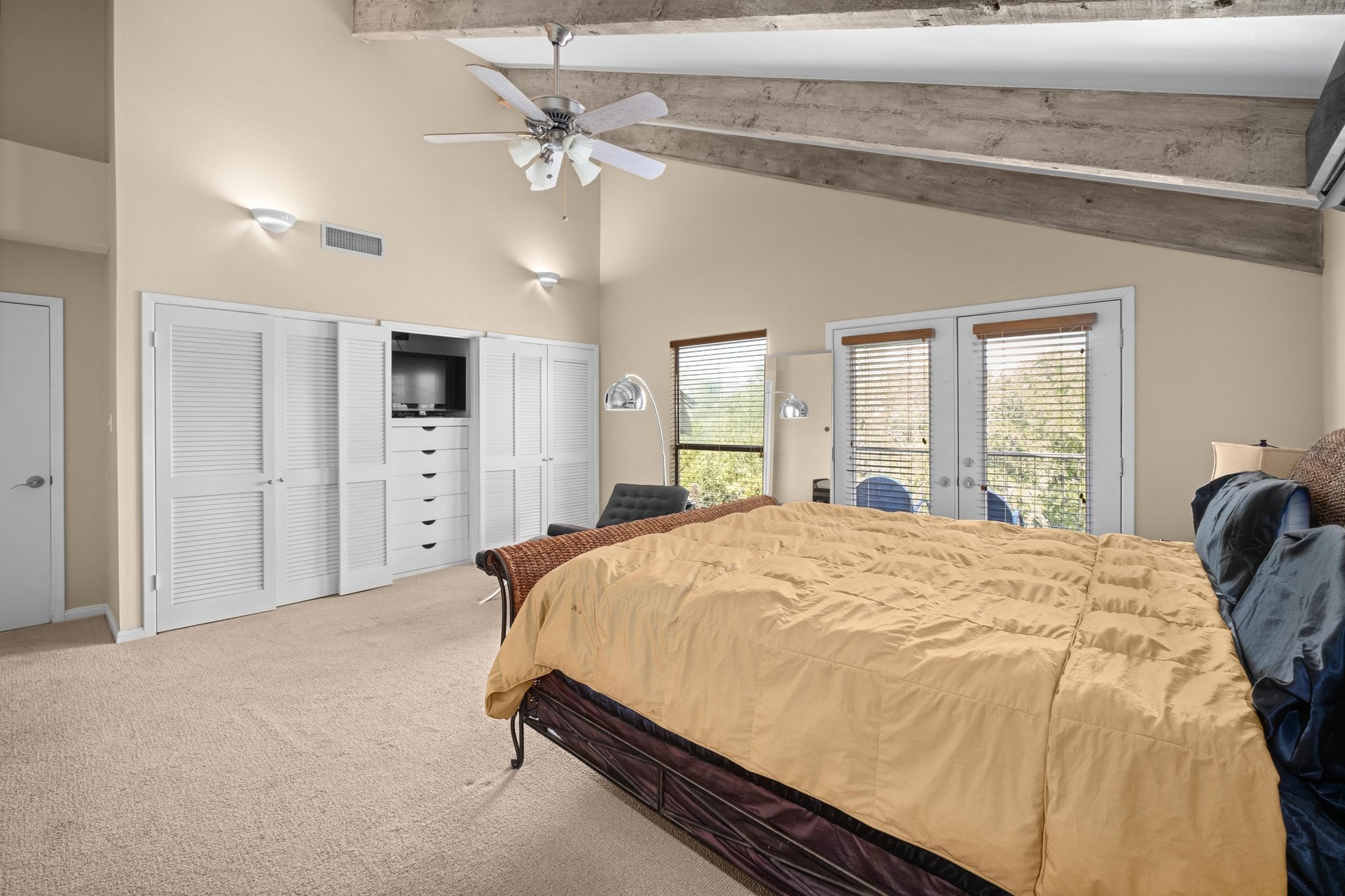 102 Canyon Circle West