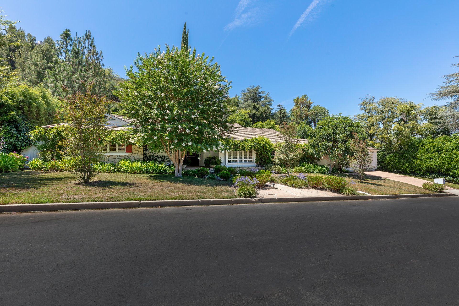 4245 Valley Meadow Rd