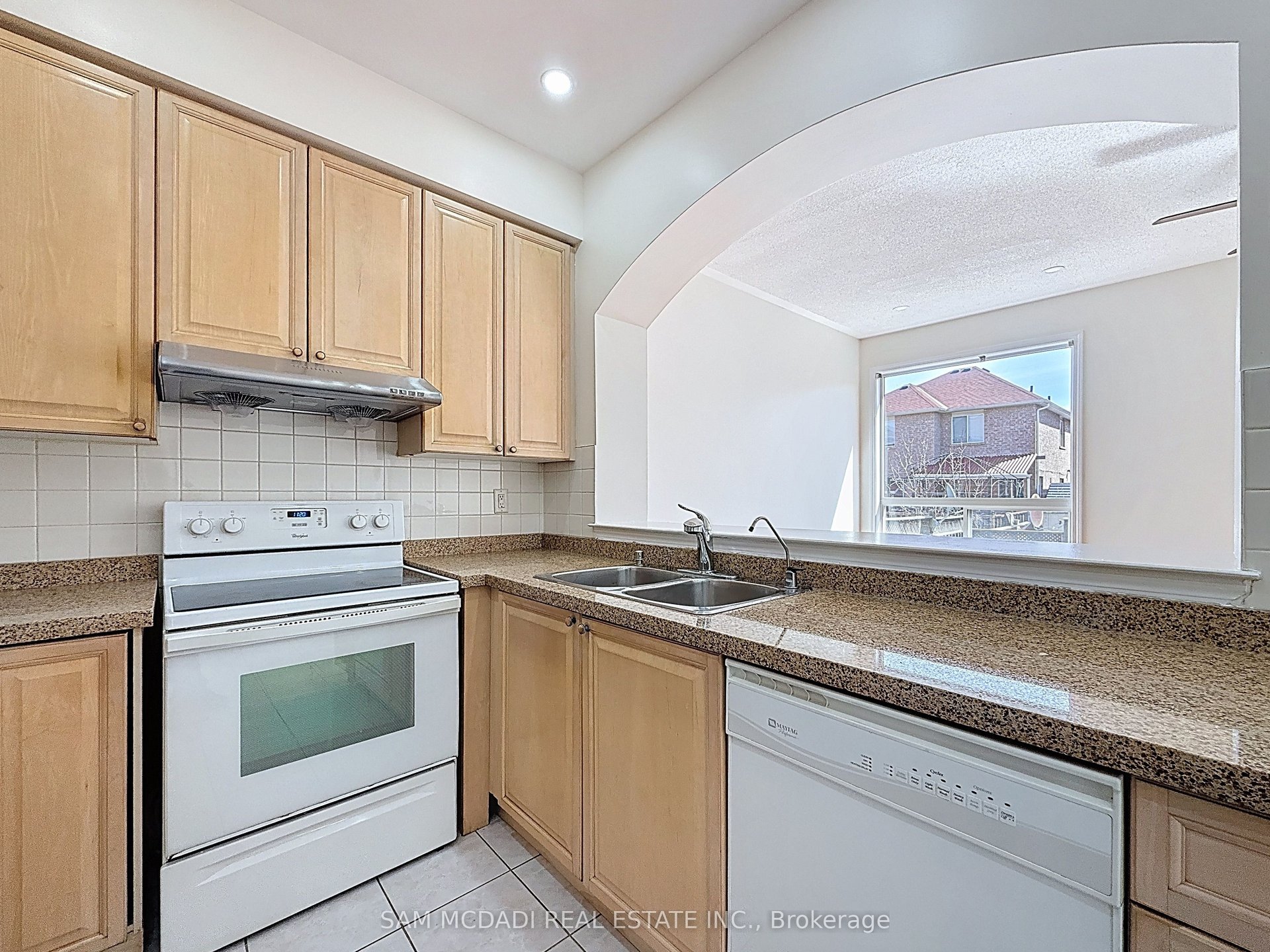 1354 Weir Chase 