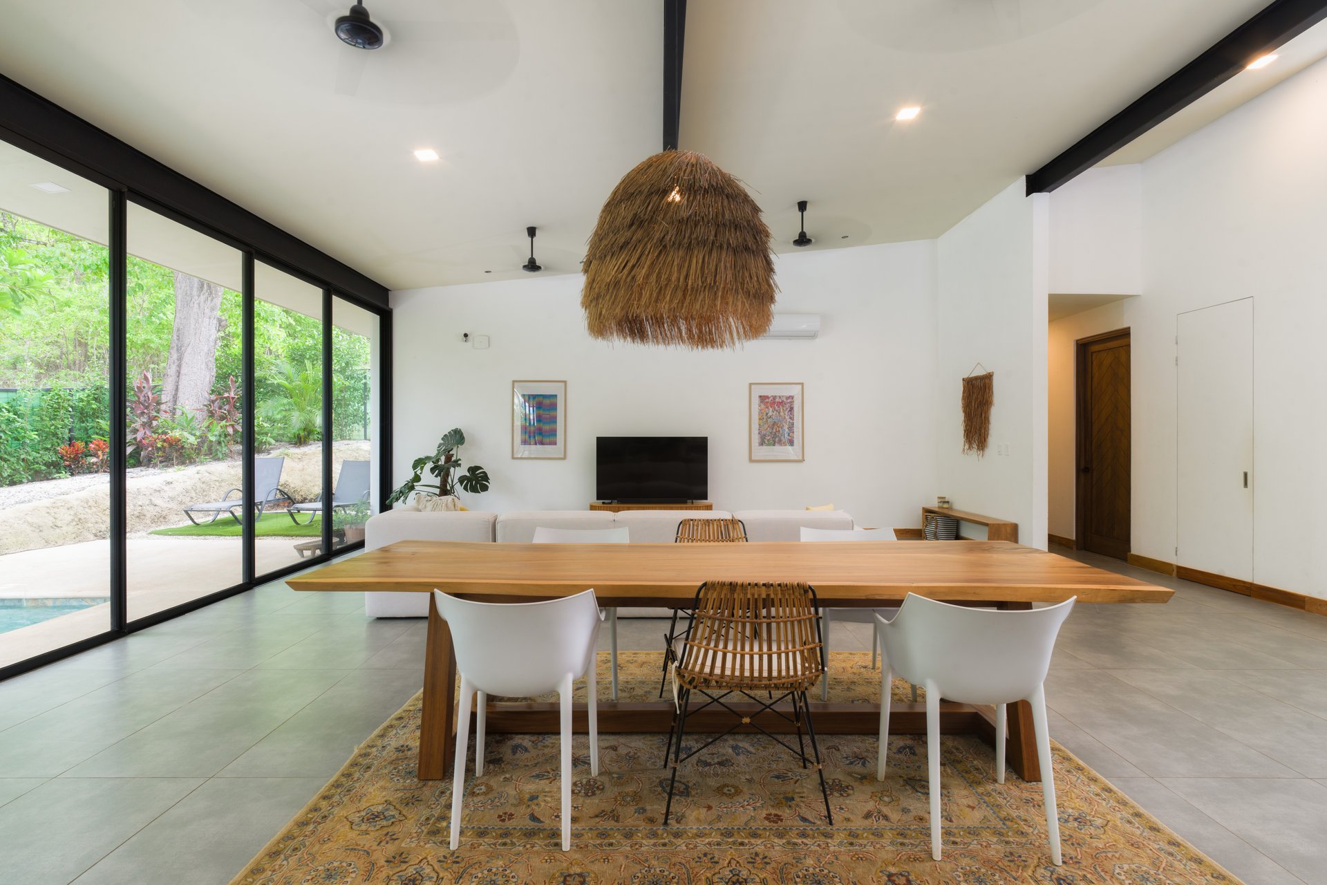Villa Los Jobos Garden #1 | Modern 4-Bedroom Villa Just 5 Minutes from Tamarindo Beach – Newly Remodeled and Move-In Ready