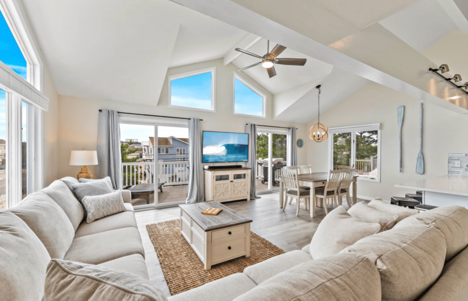 9800 Beach Ave, Peahala Park