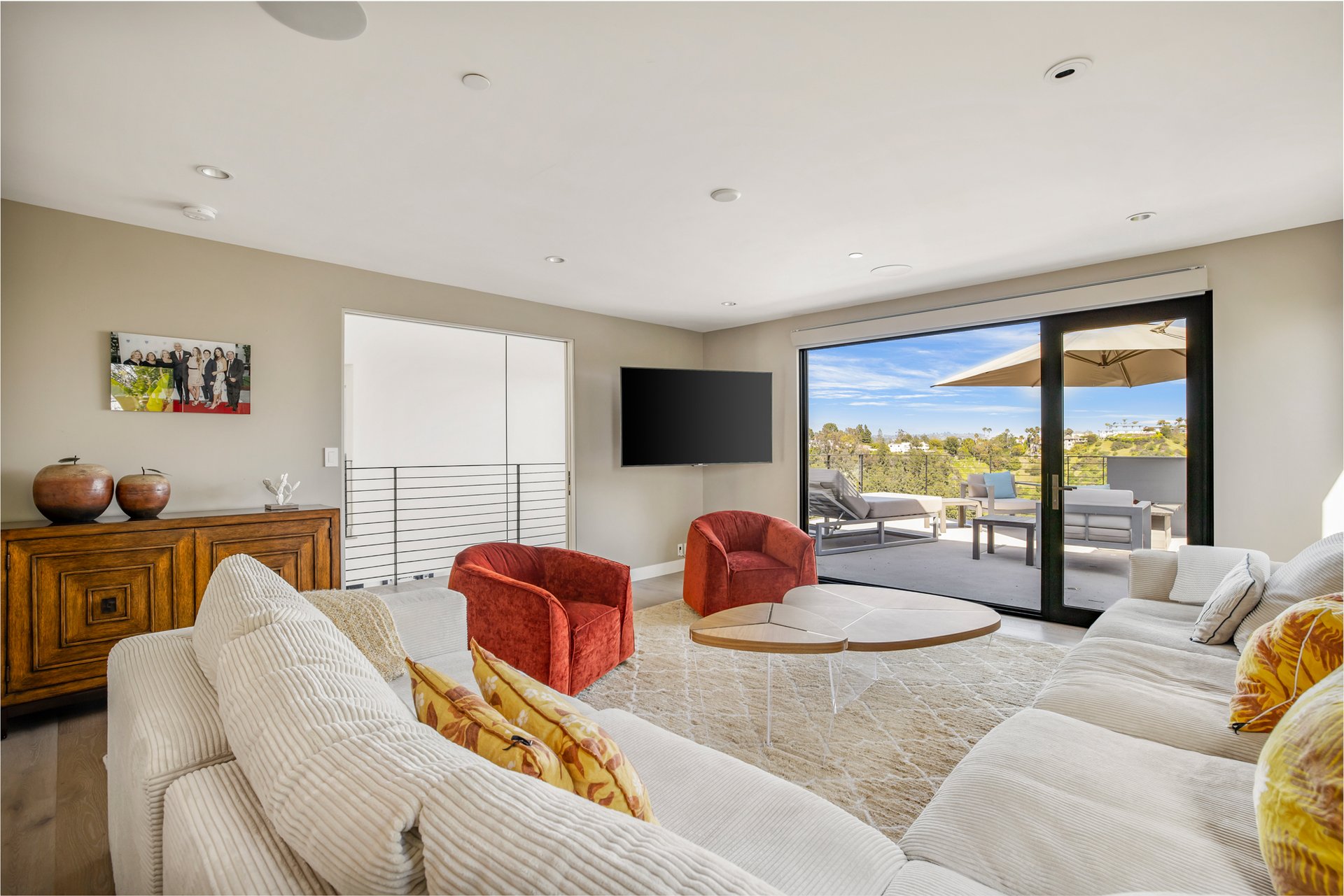 1172 Linda Flora Dr