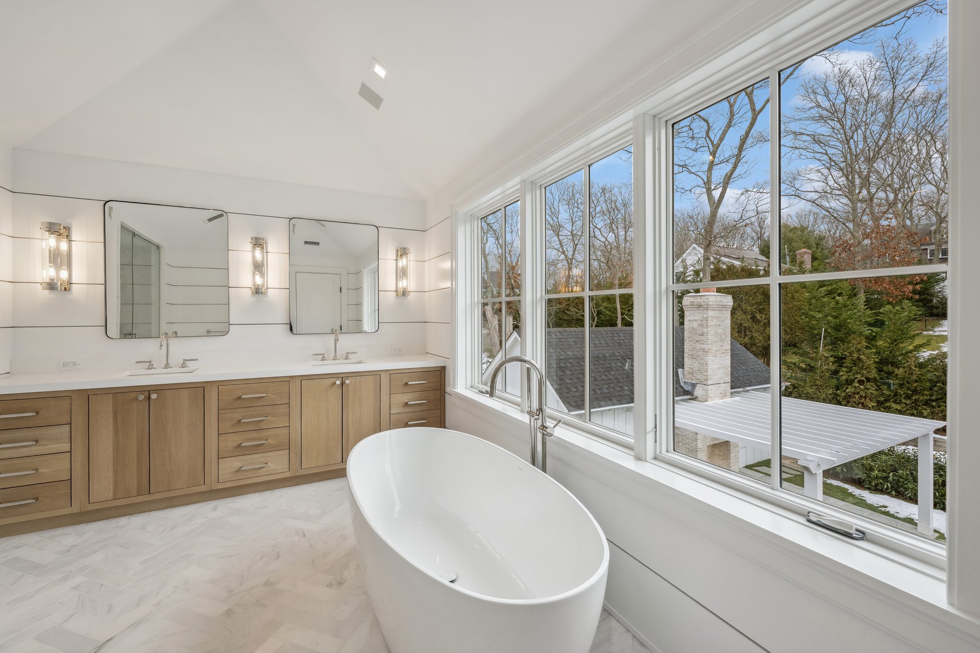 10 Richards Dr