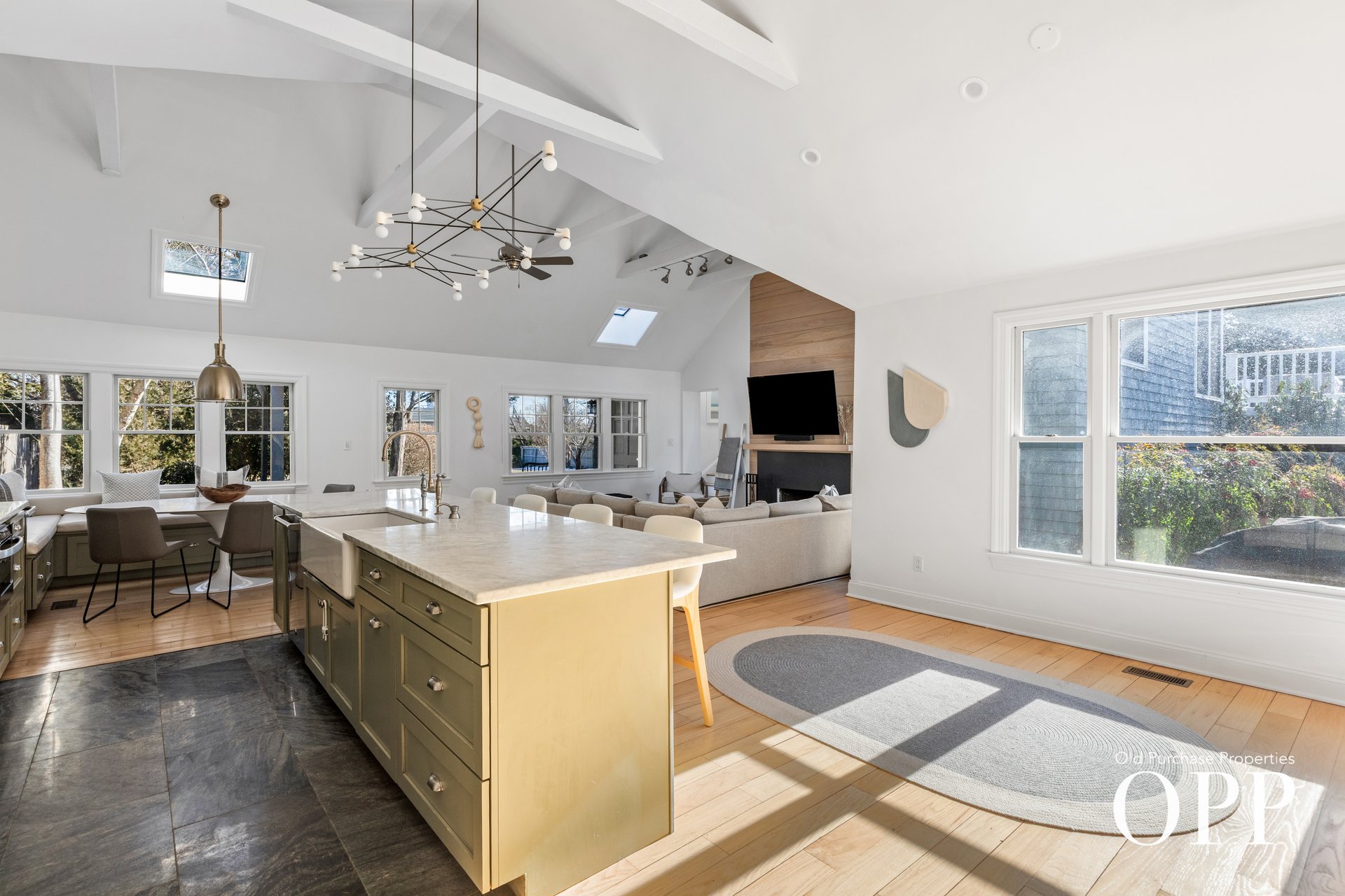 EASY SUMMER LIVING WITH POOL, HOT TUB & SCREENED PORCH