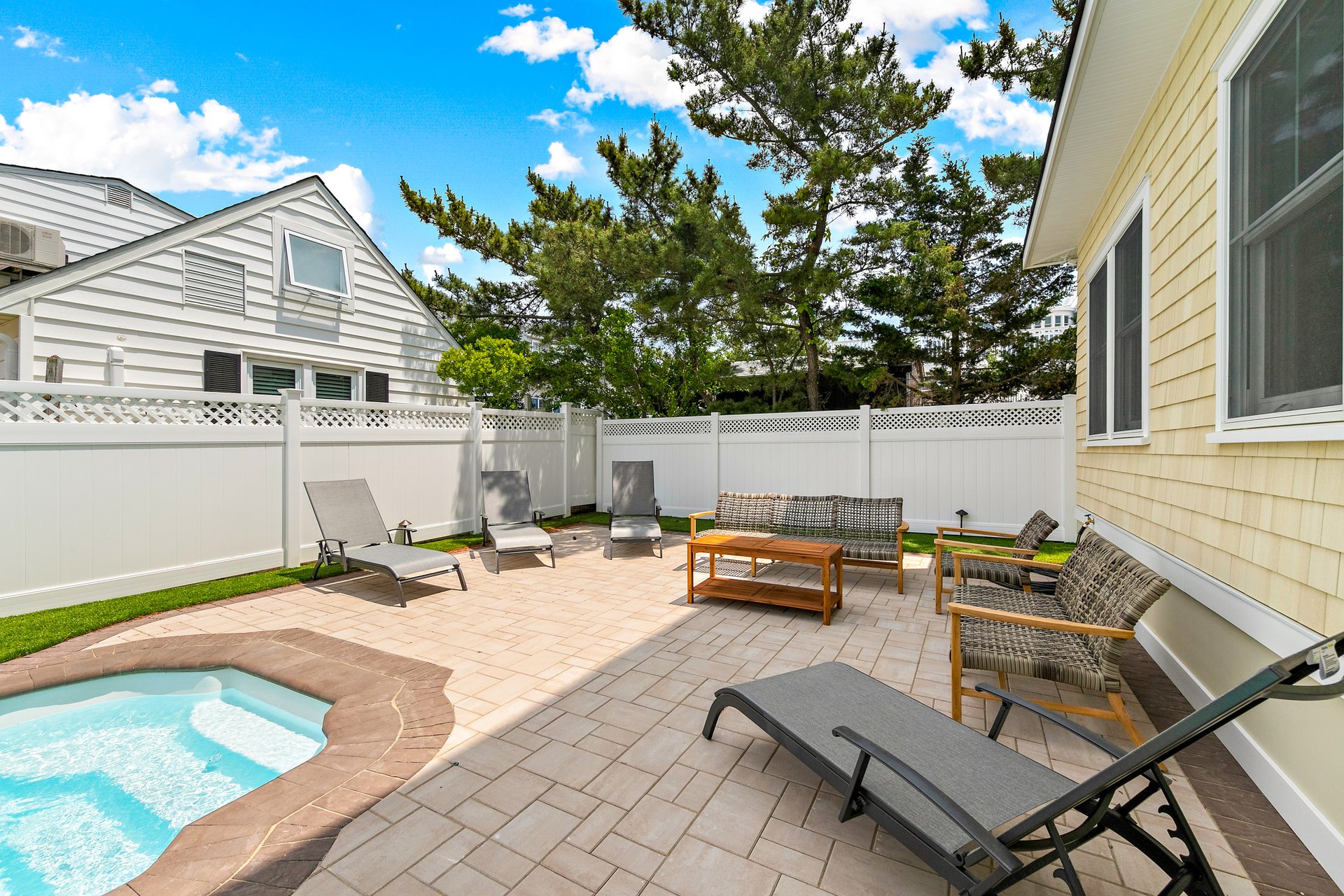 31 E 37th Street