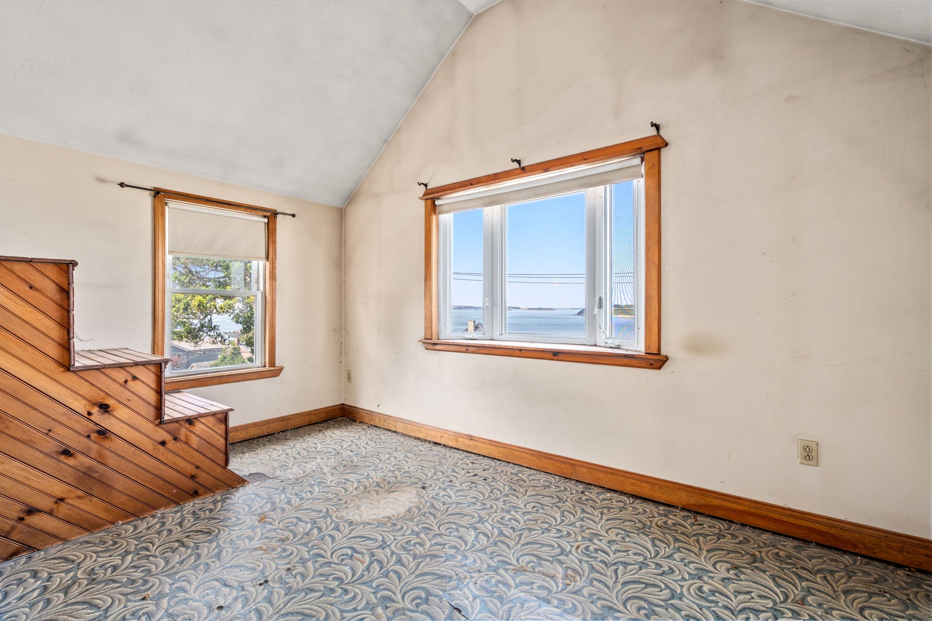 118 Sea Ave