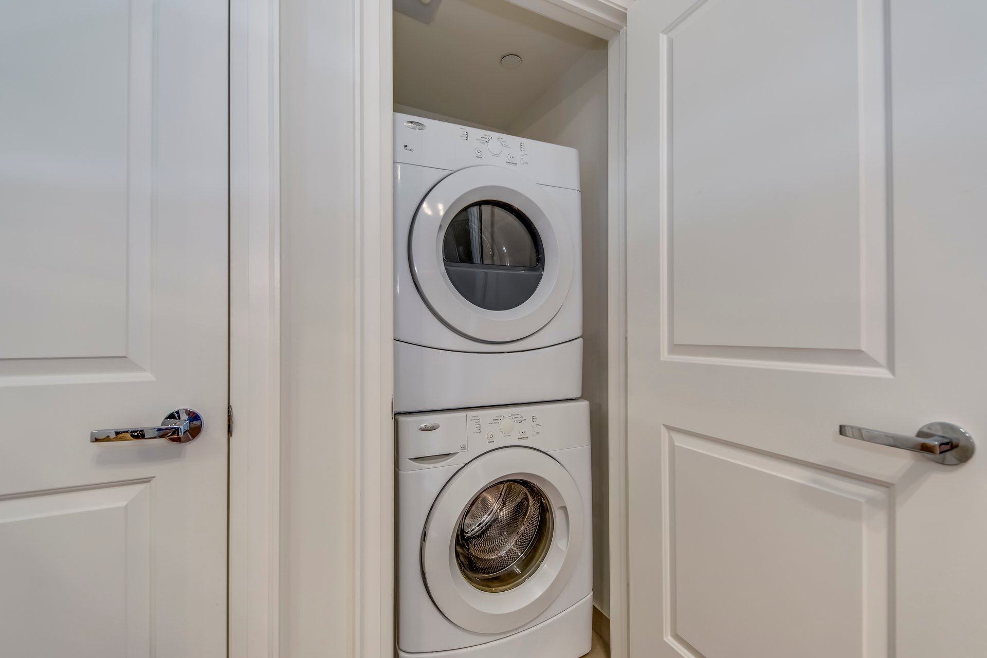 11 Bronte Rd #417