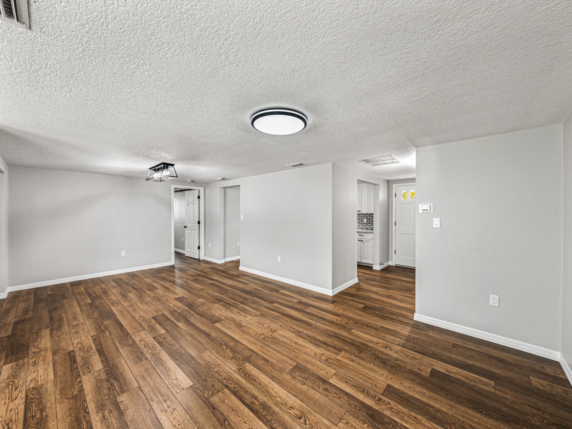 7824 LOTUS DR