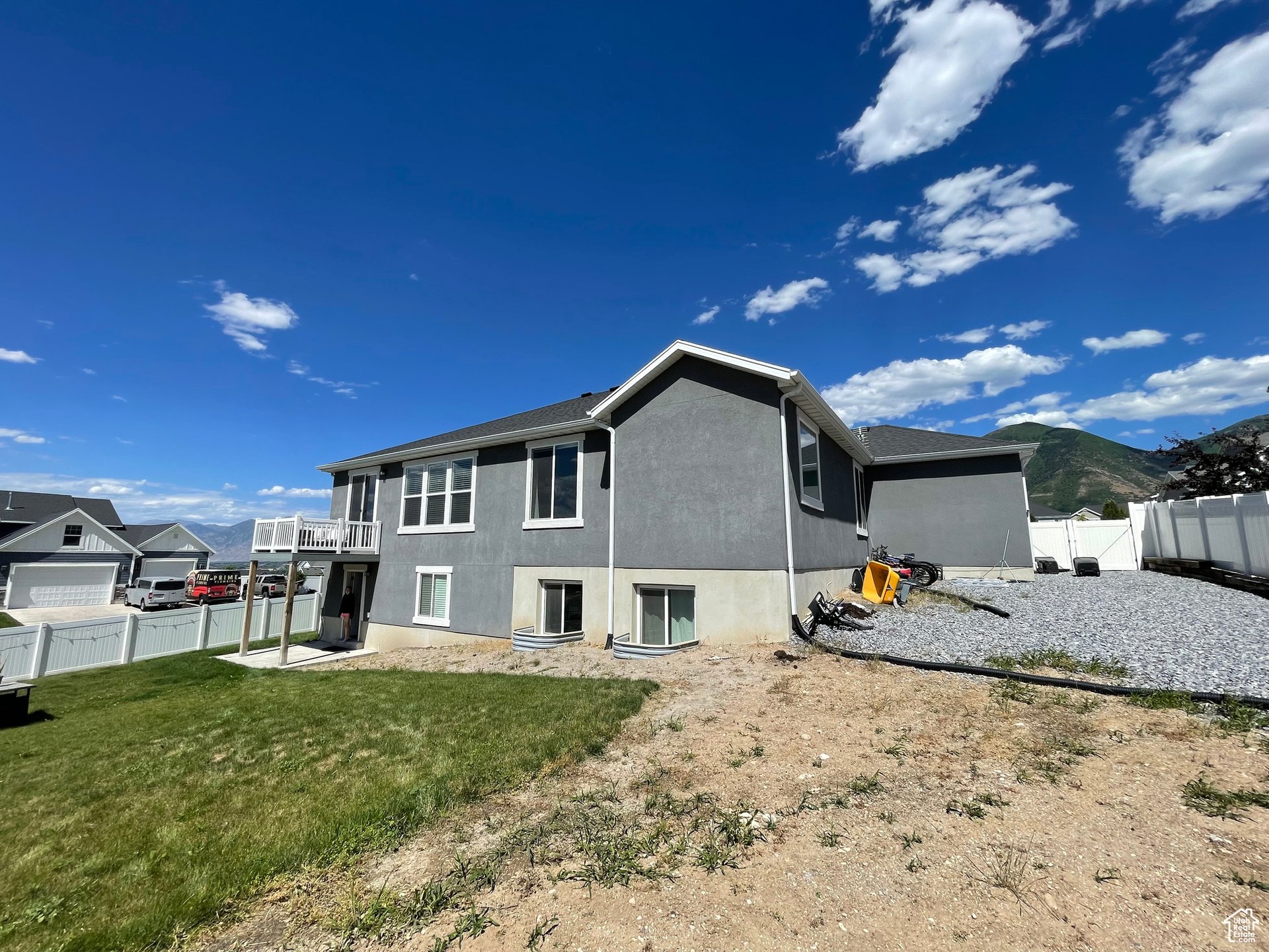1095 N Christley Ln